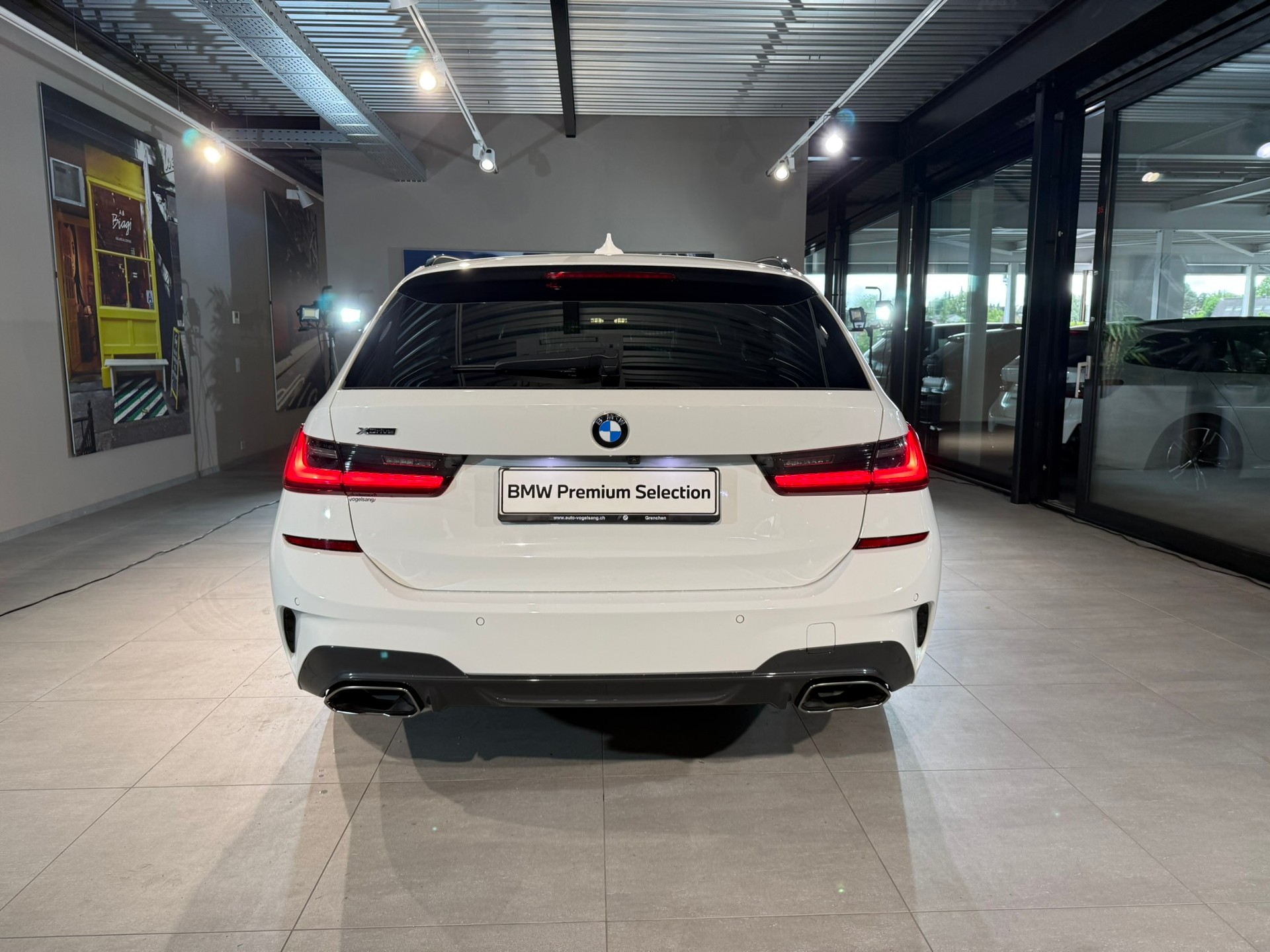 BMW M340d xDrive 48V Touring Steptronic Sport-image-5