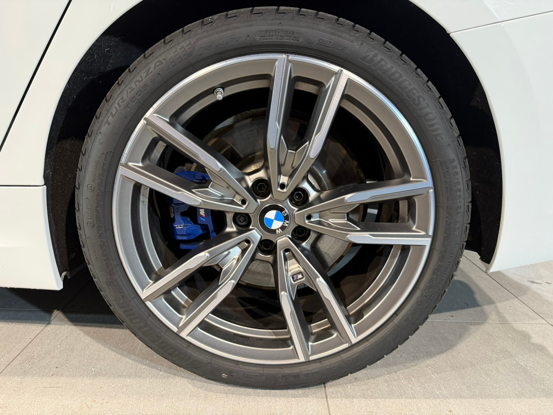 BMW M340d xDrive 48V Touring Steptronic Sport-image-10