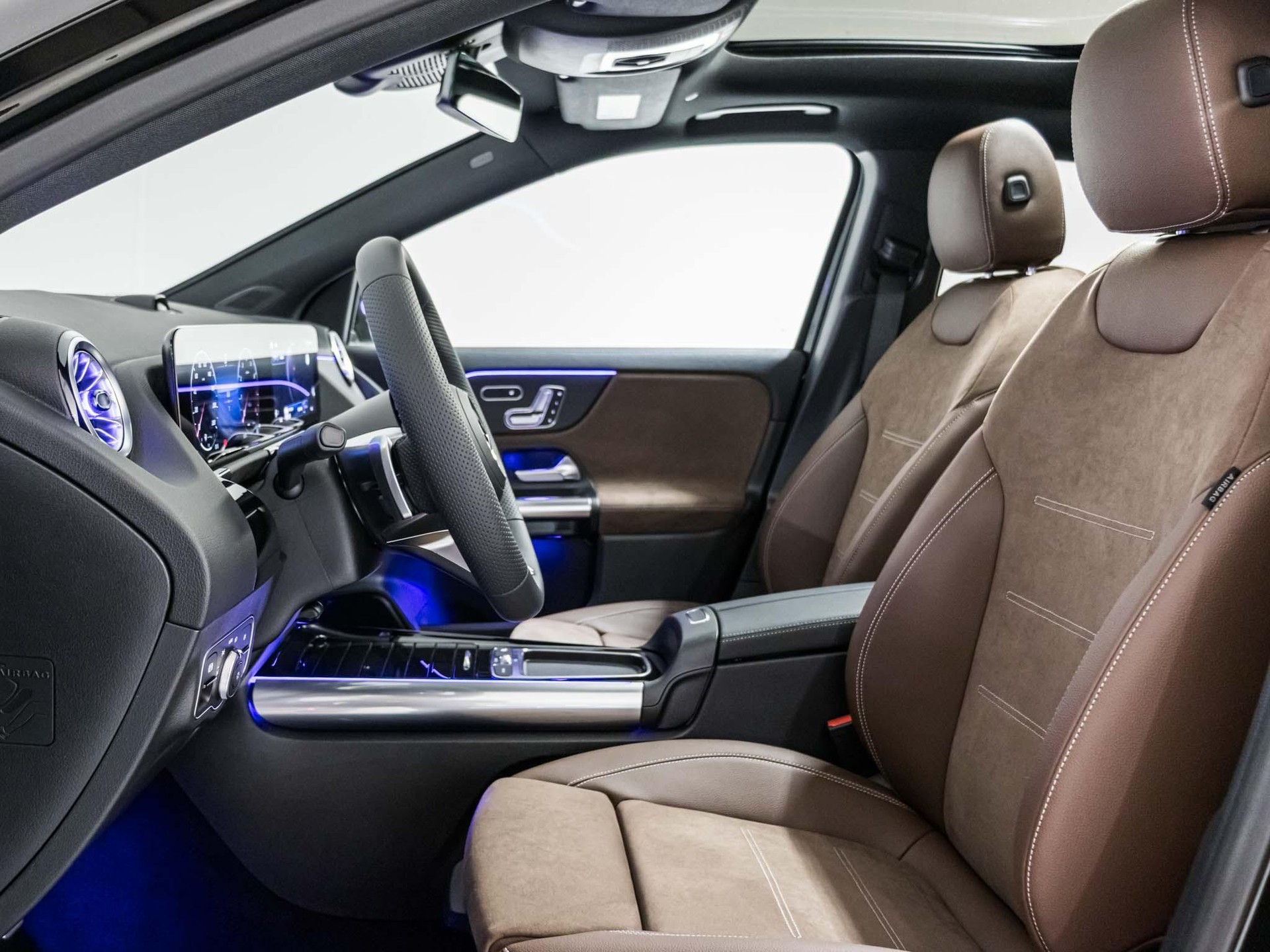 MERCEDES-BENZ GLA 200 Night Star-image-6