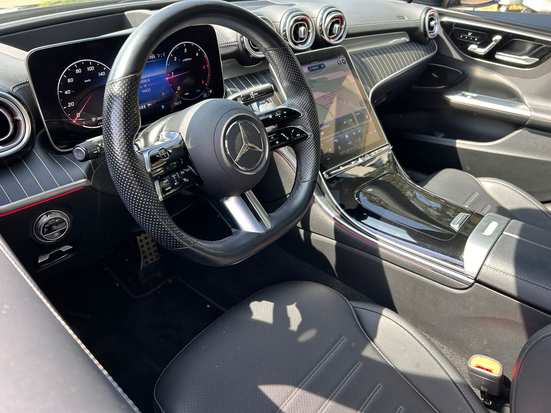 MERCEDES-BENZ C 220 d Swiss Star AMG Line 4matic Kombi-image-11