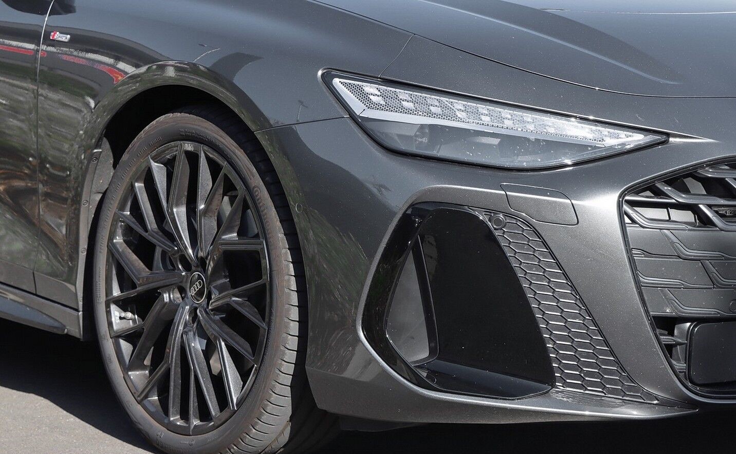 AUDI A6 Avant TDI quattro 150 kW S tronic-image-5