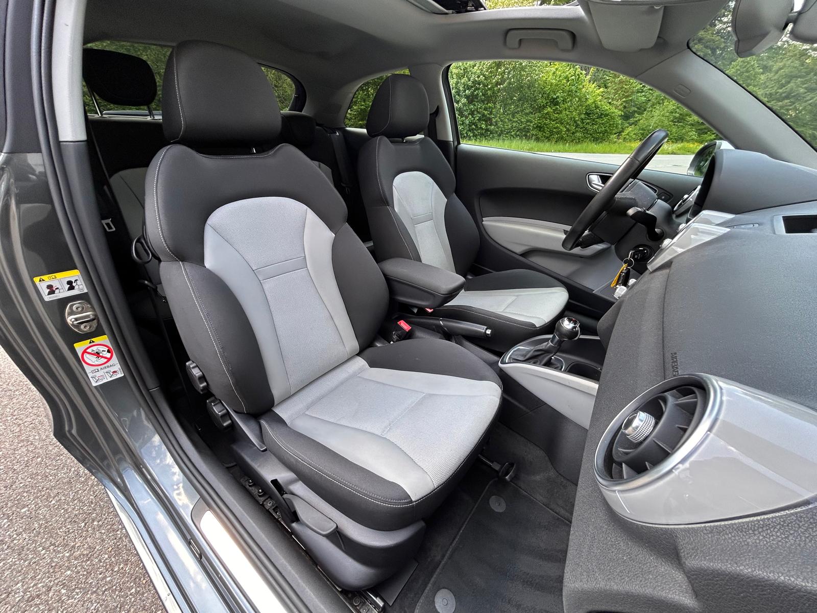 AUDI A1 1.4 TFSI Ambition S-tronic-image-10