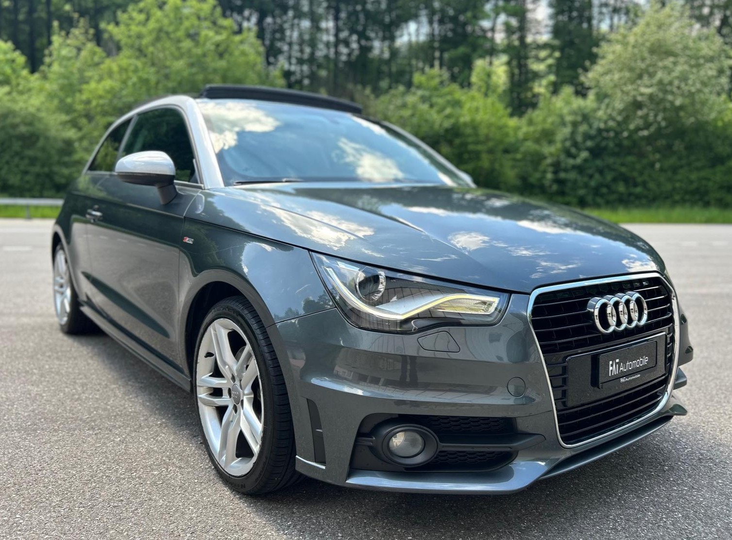 AUDI A1 1.4 TFSI Ambition S-tronic-image-6