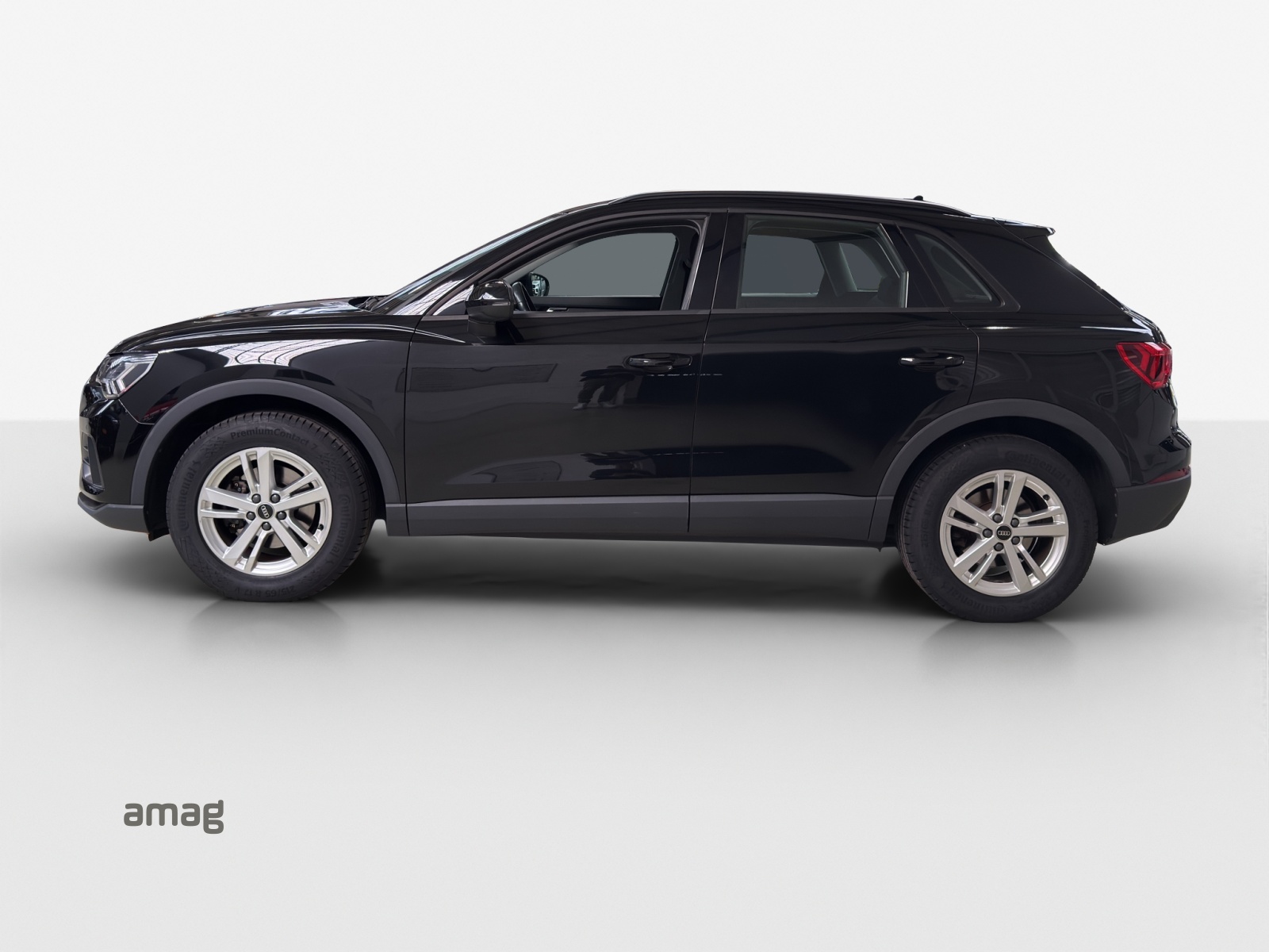 AUDI Q3 35 TFSI Attraction S-tronic-image-1