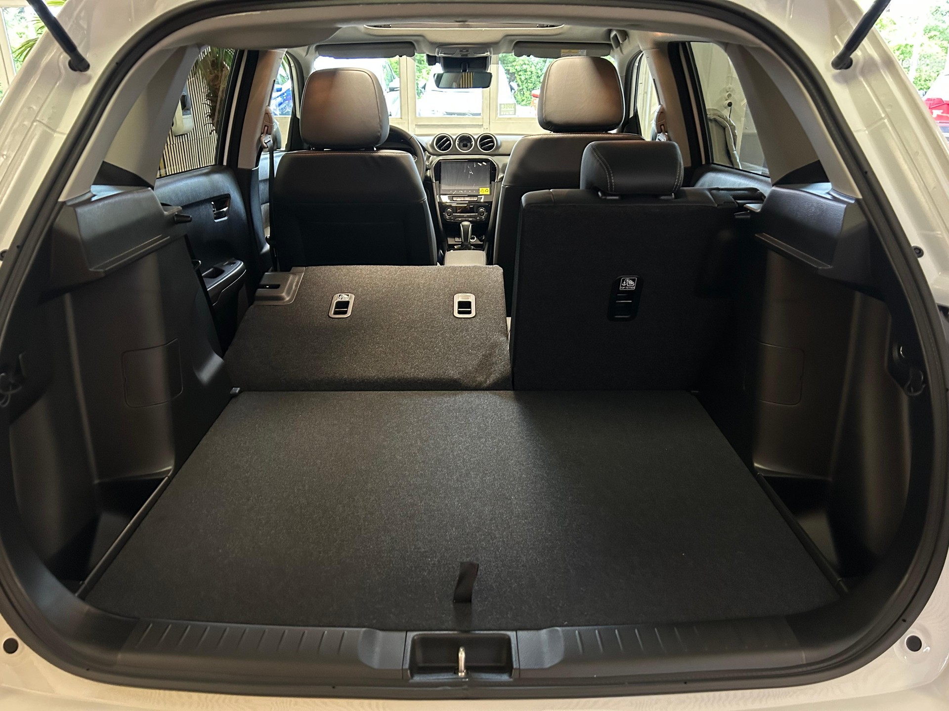 SUZUKI Vitara 1.4 T Sakura Top Hybrid 4x4-image-20
