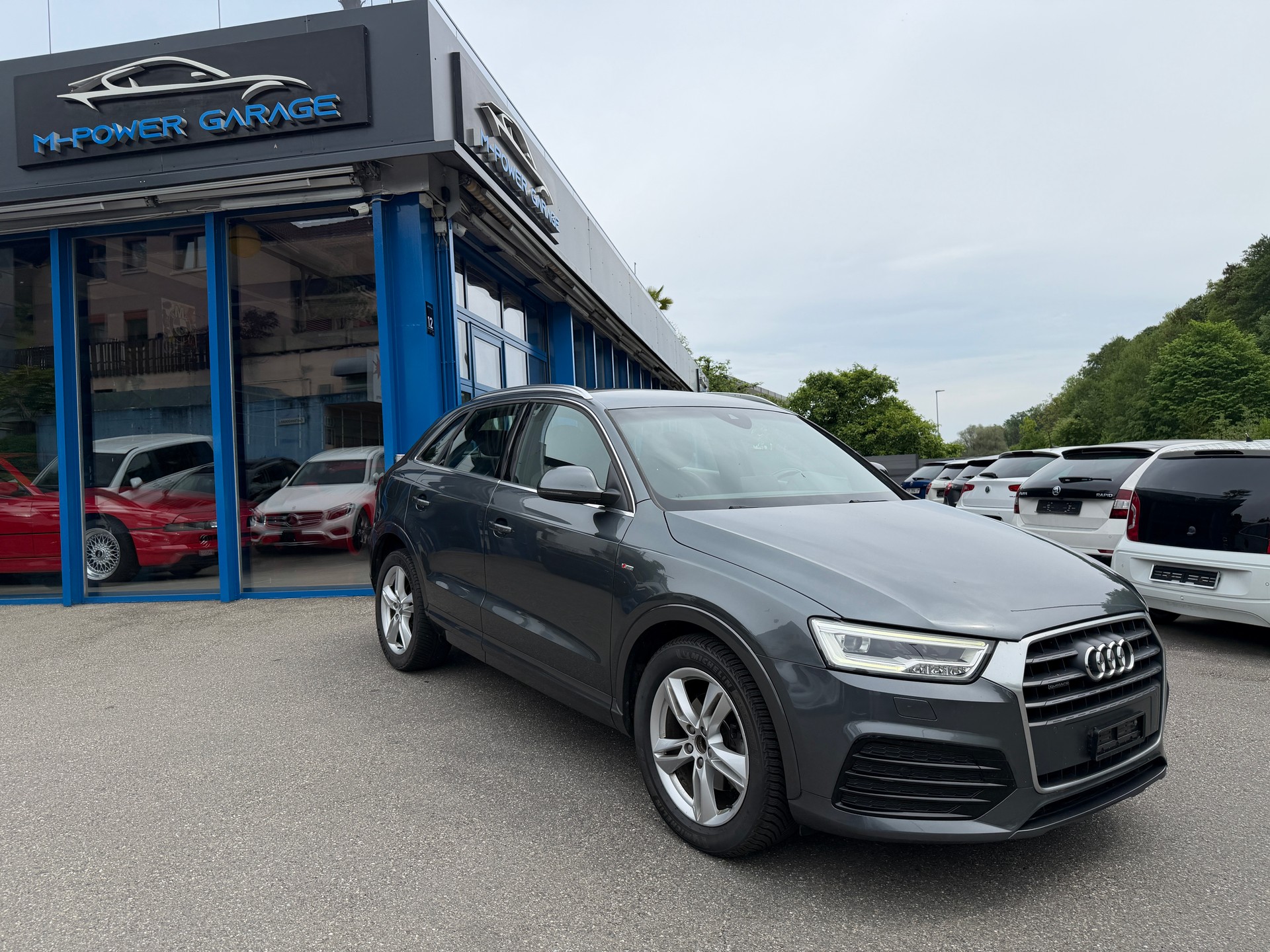 AUDI Q3 2.0 TFSI sport quattro S-tronic-image-1
