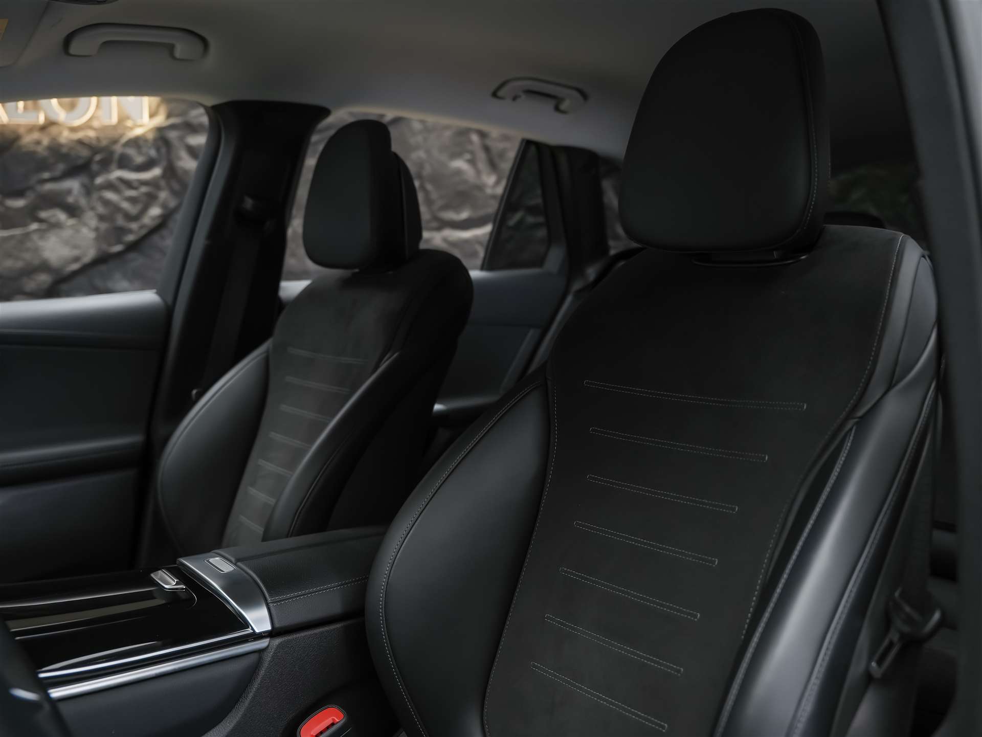 MERCEDES-BENZ GLC 220 d AMG Line 4Matic 9G-Tronic *21 Zoll*AMG Advanced Paket*Burmester*Rückfahrkamera*-image-9