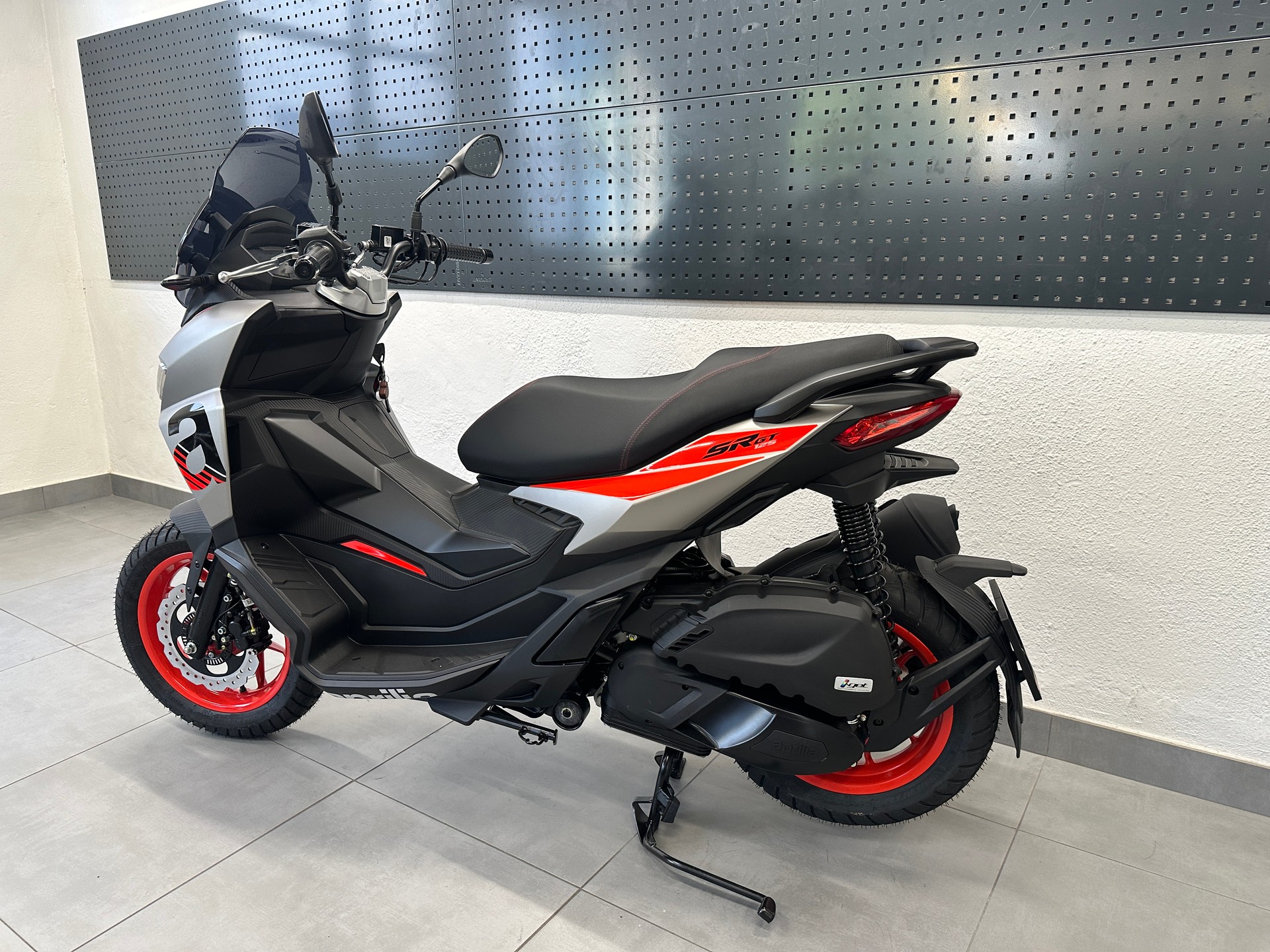APRILIA SR GT 125 ABS | Neu | 125cc | Adventure Roller | Garantie-image-5