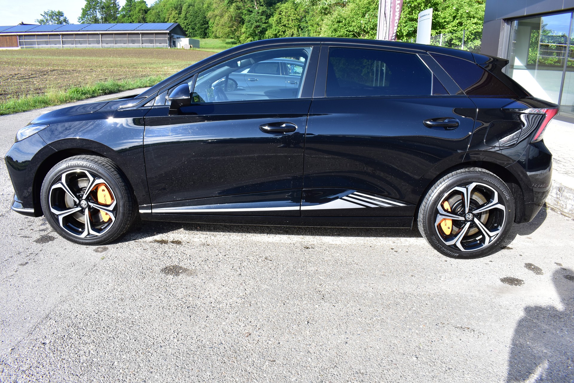 MG 4 EV 64kWh Xpower AWD-image-1