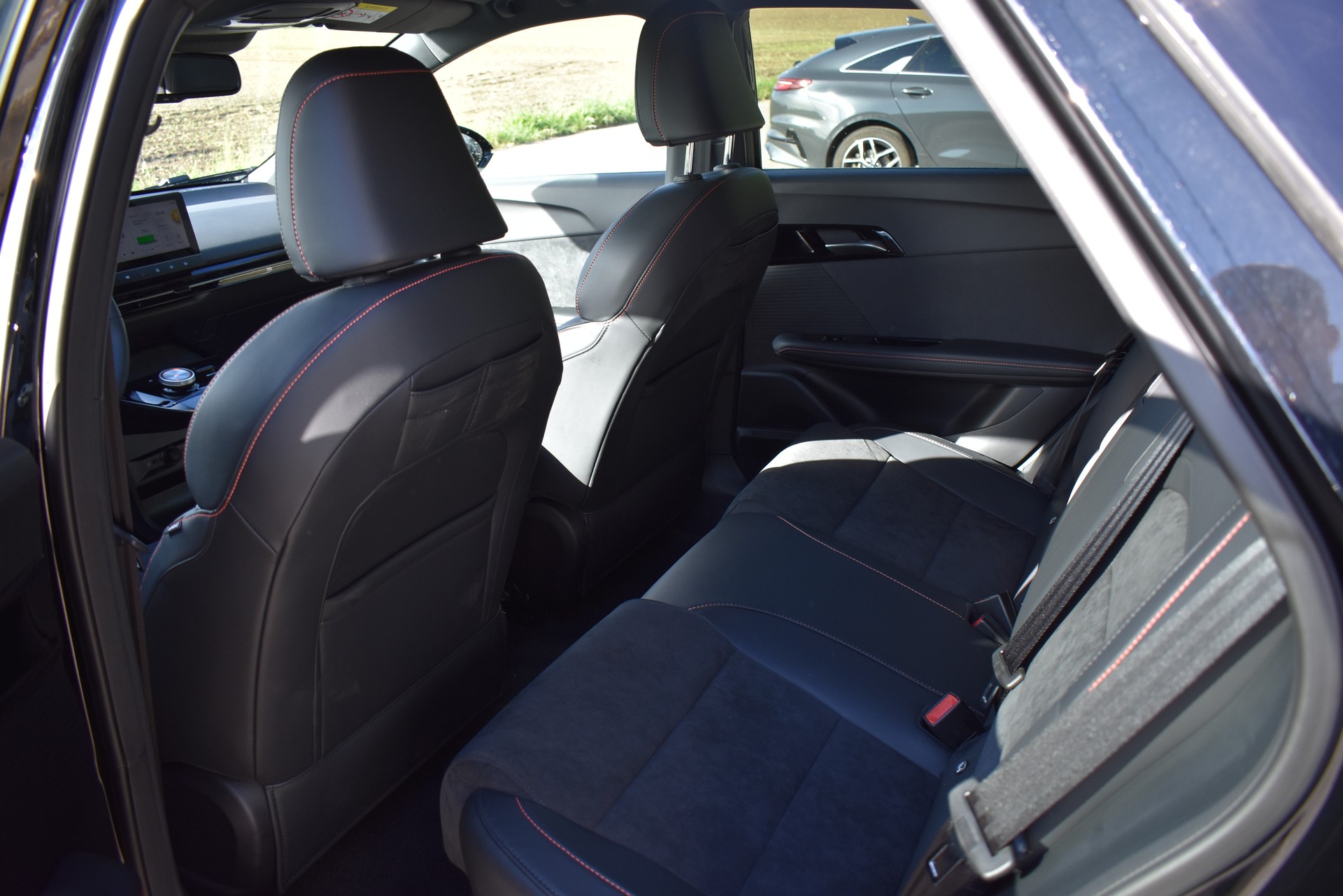 MG 4 EV 64kWh Xpower AWD-image-8