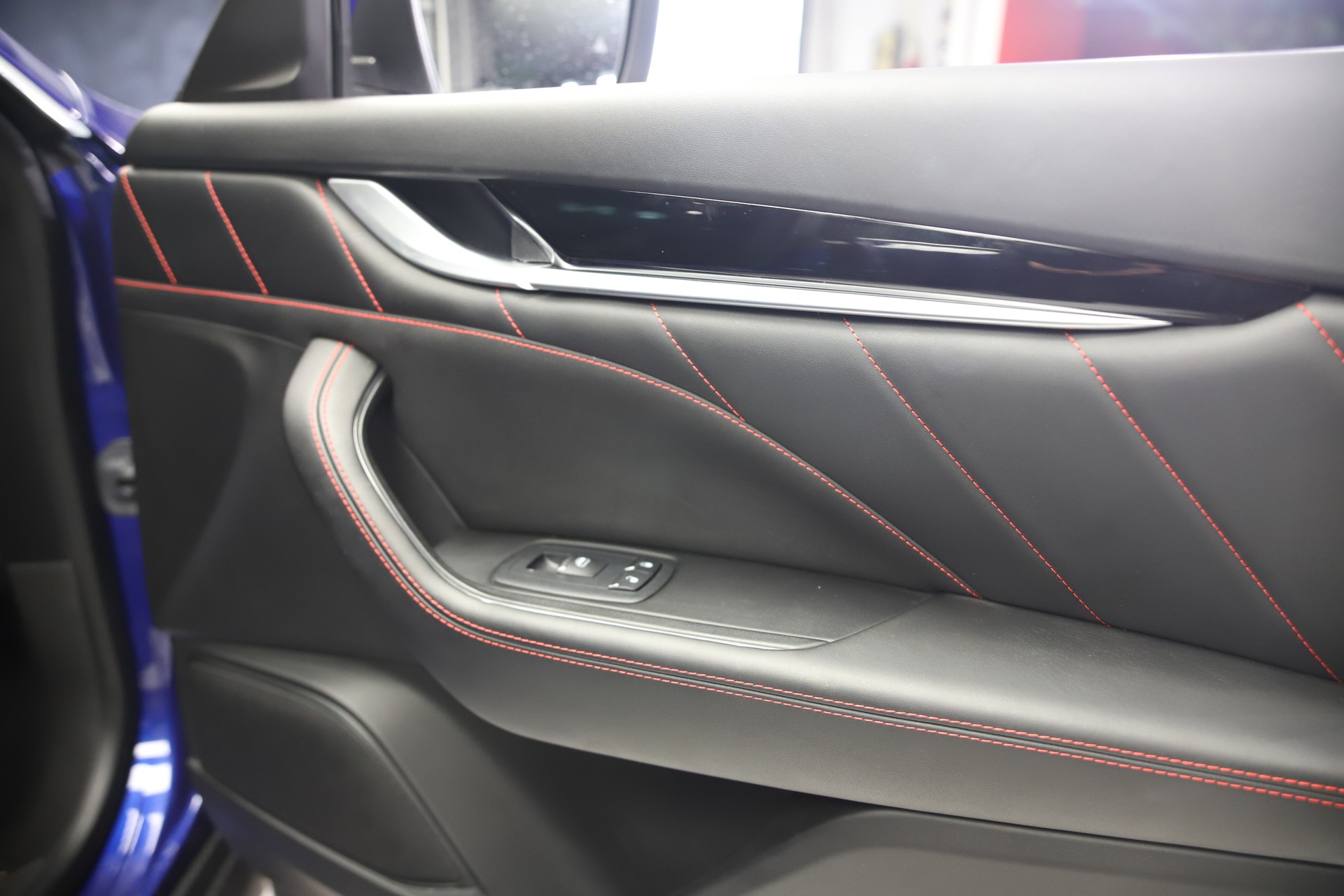 MASERATI Levante 3.0 V6 GranSport Automatica-image-8