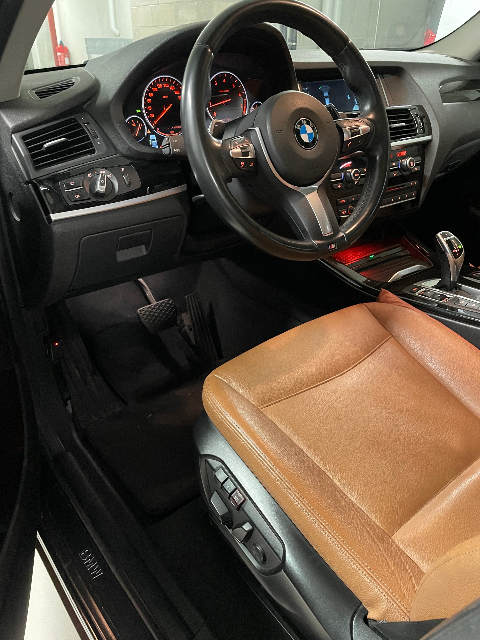 BMW X3 xDrive 28i xLine Steptronic-image-11