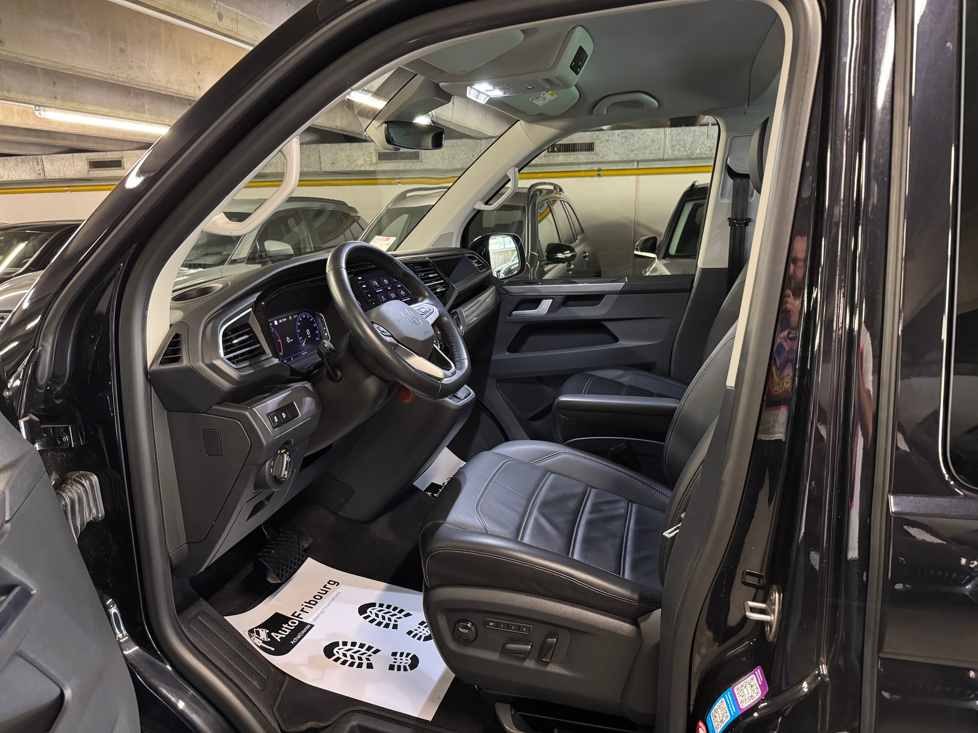 VW T6.1 Multivan 2.0 Bi-TDI Highline Liberty 4Mot. DSG-showroom-element-3