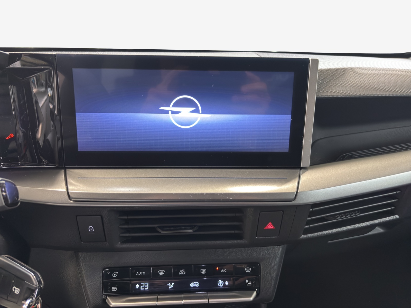 OPEL Frontera-e 54 kWh GS-image-11