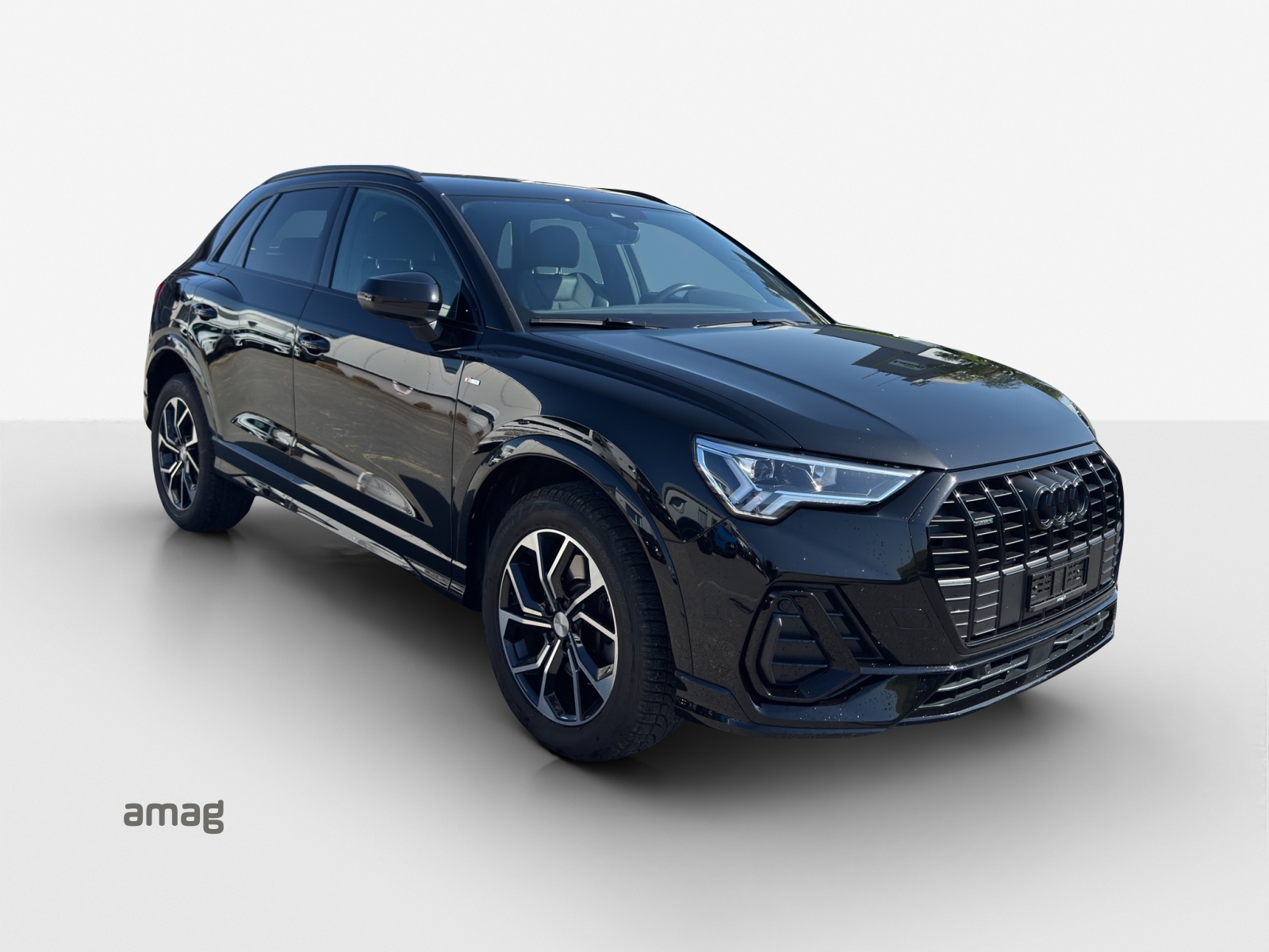 AUDI Q3 Sportback 40 TFSI S line quattro S-tronic-image-5