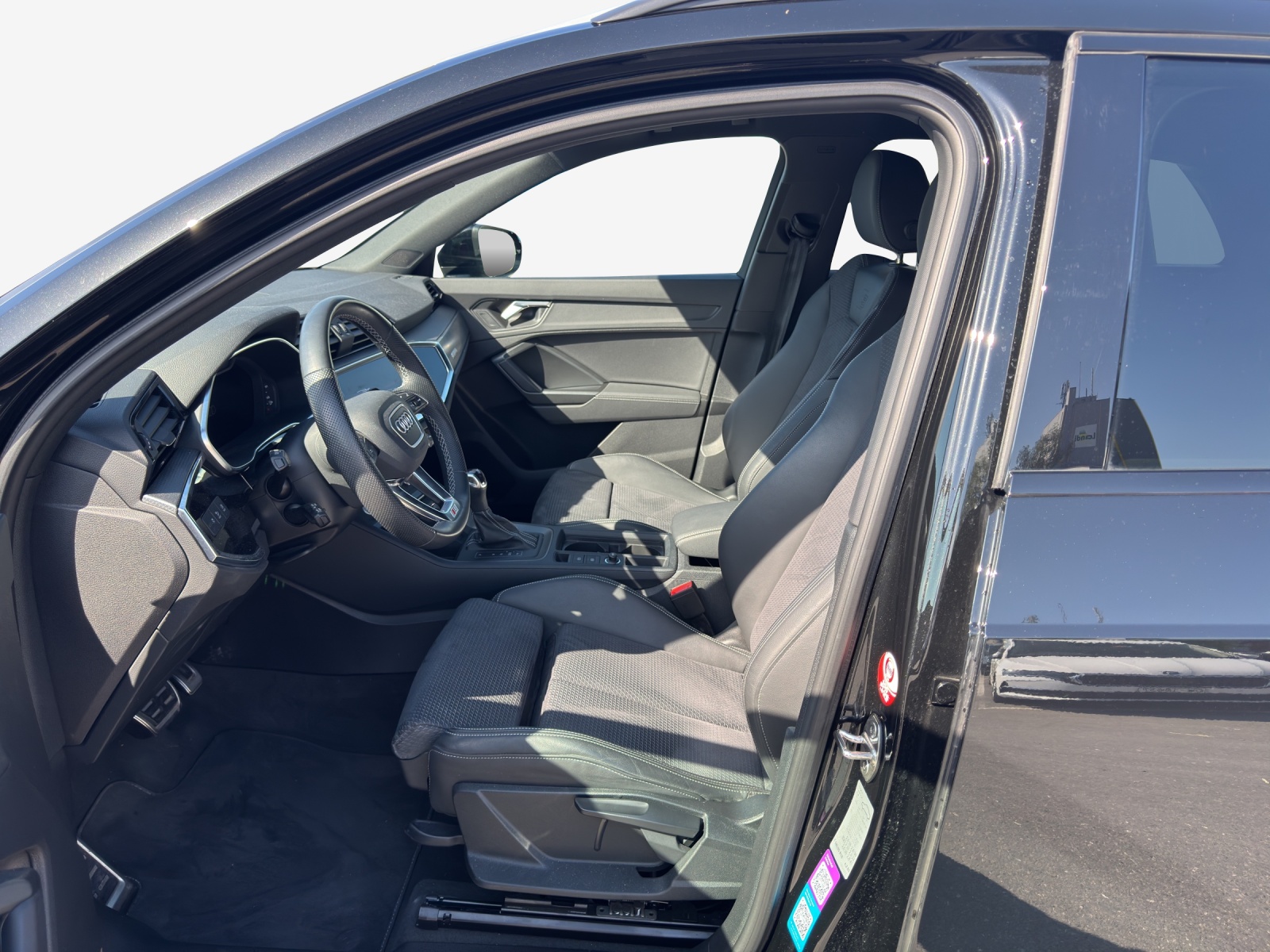 AUDI Q3 Sportback 40 TFSI S line quattro S-tronic-image-7