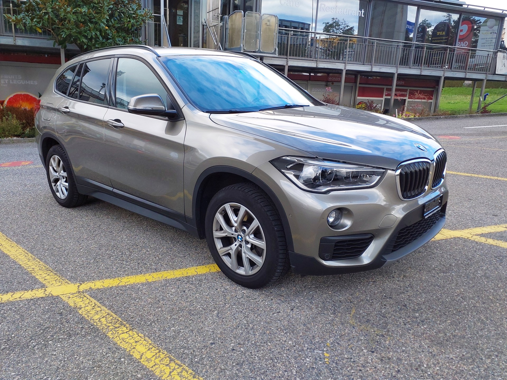 BMW X1 xDrive 20d Sport Line Steptronic-image-2