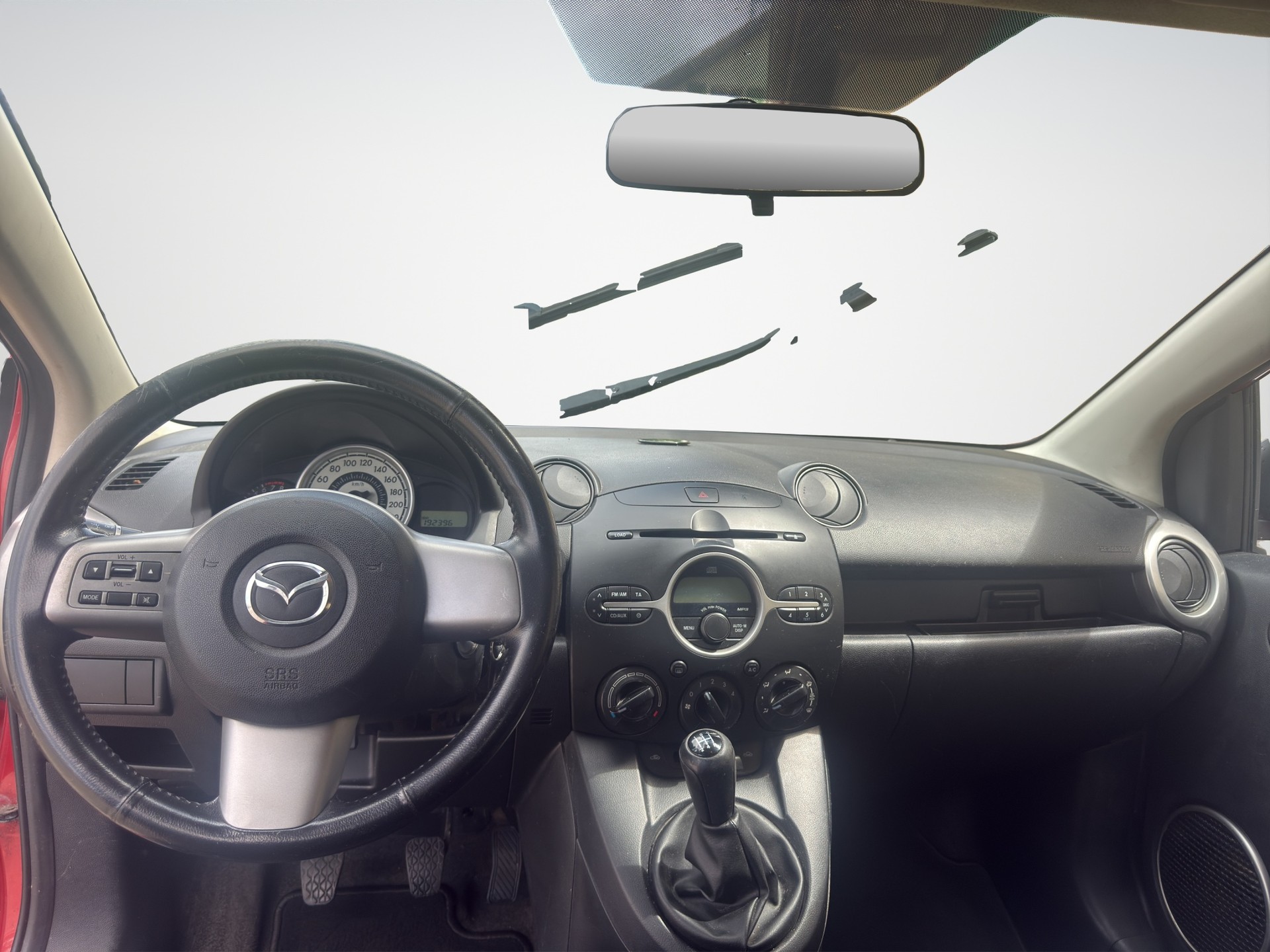 MAZDA 2 1.3i 16V Exclusive-image-12