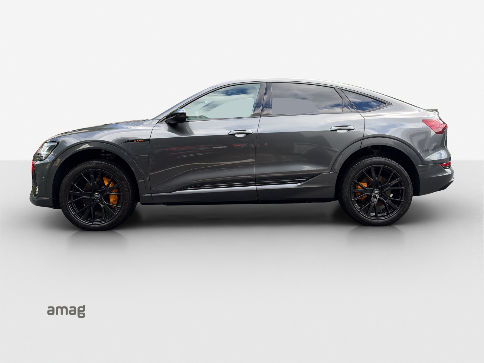 AUDI e-tron 55 Sportback S Line quattro-image-1