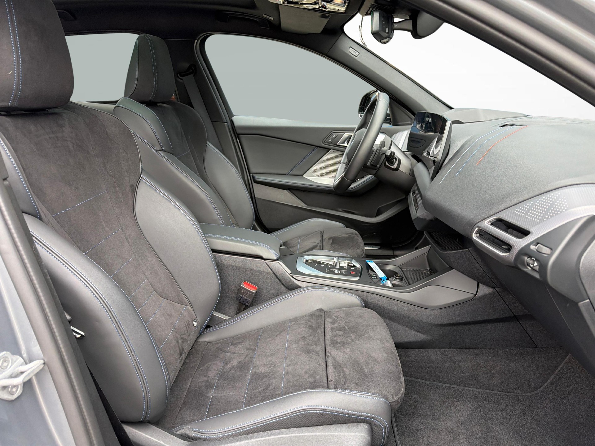 BMW 123 xDrive-image-11