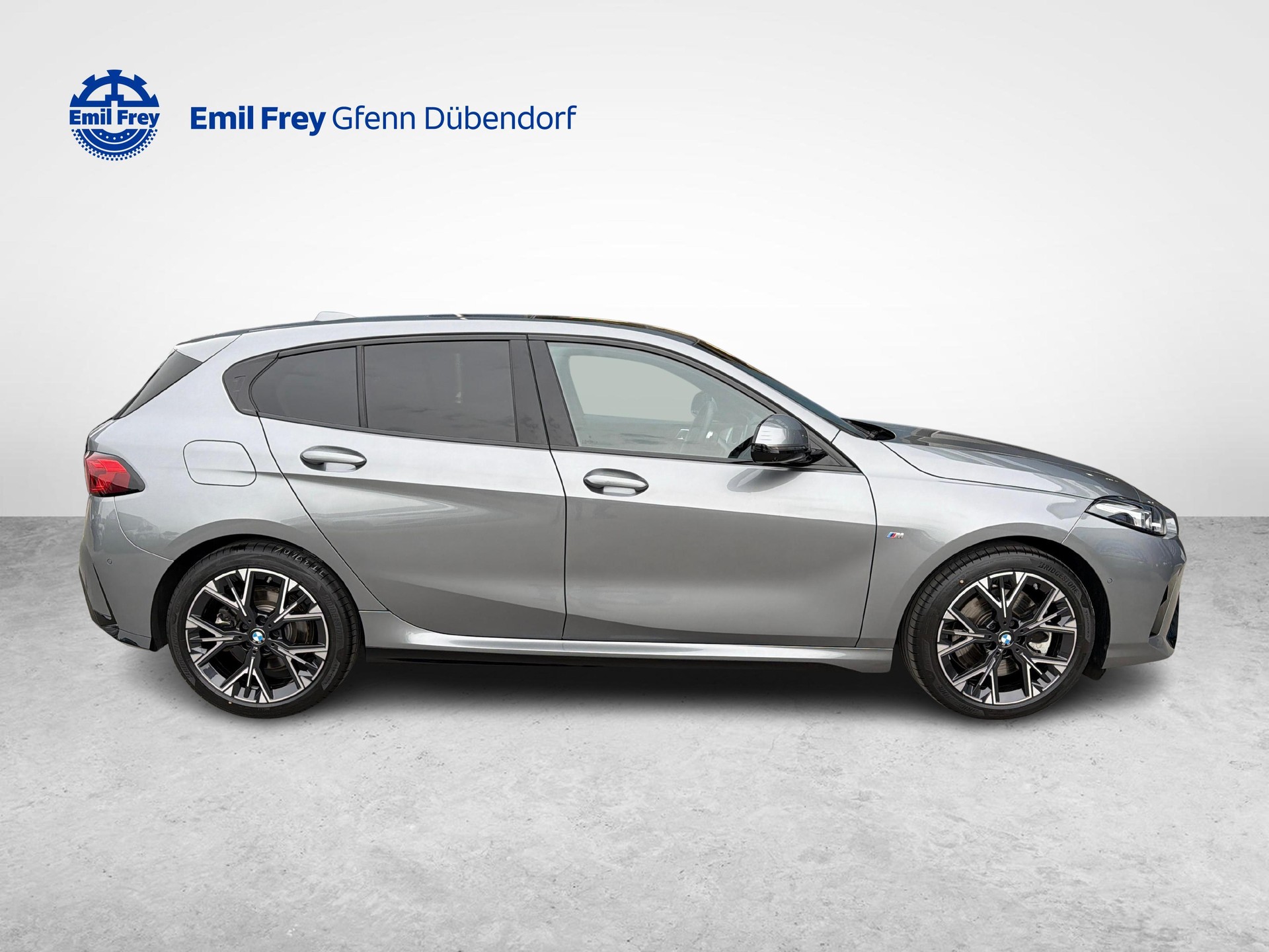 BMW 123 xDrive-image-6