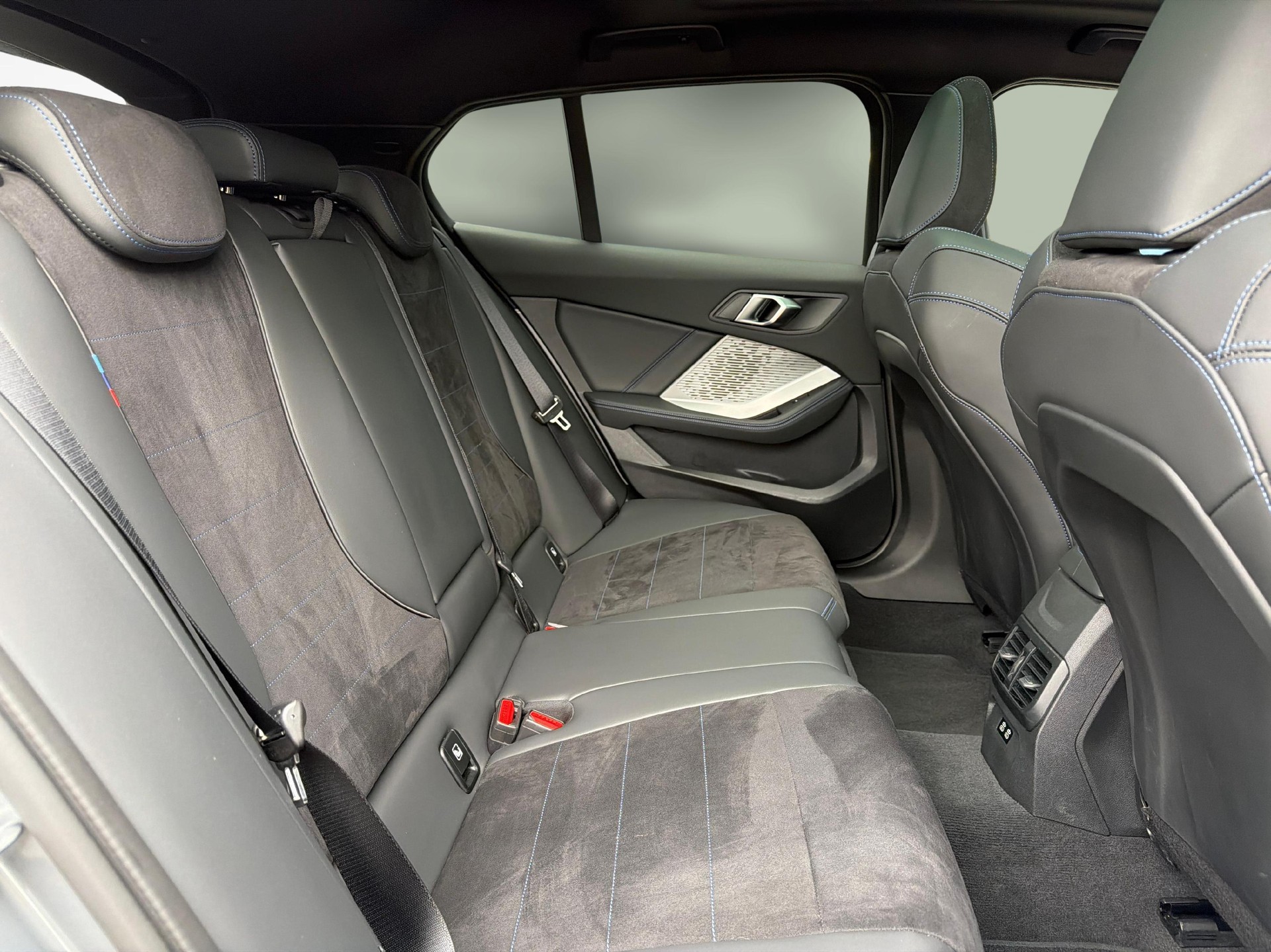 BMW 123 xDrive-image-18