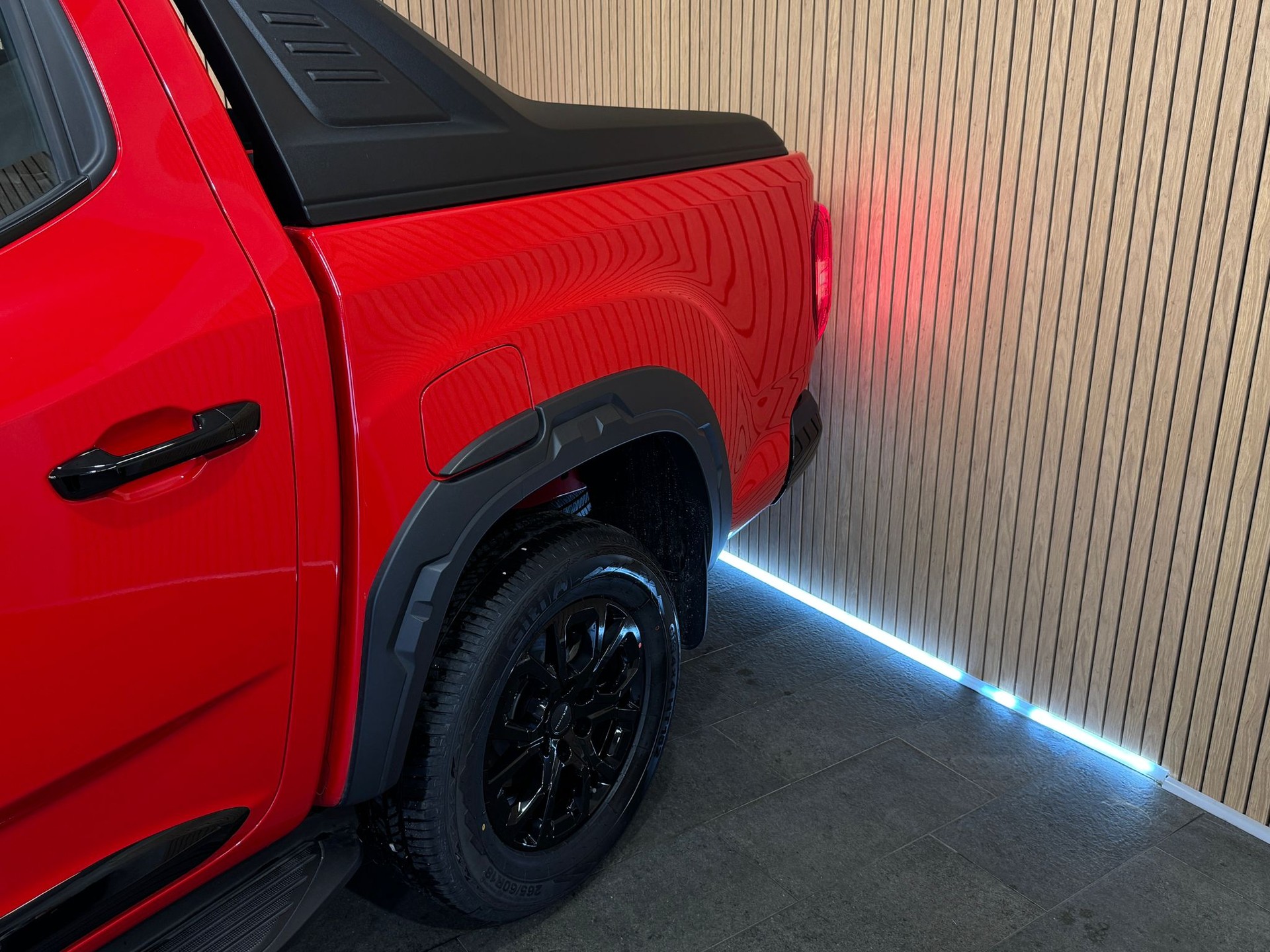 MAXUS T60 Luxury Max 2.0TDI 4x4 Automat-image-2