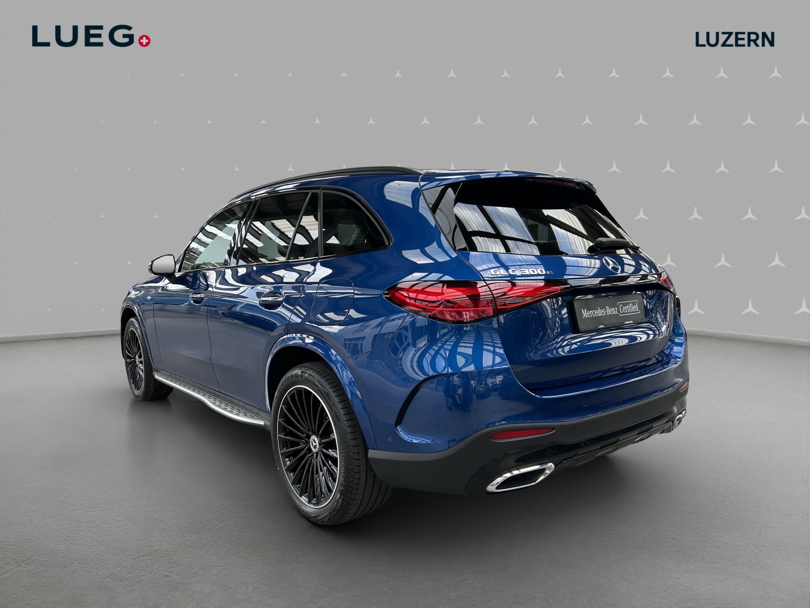 MERCEDES-BENZ GLC 300 e 4Matic 9G-Tronic-image-2