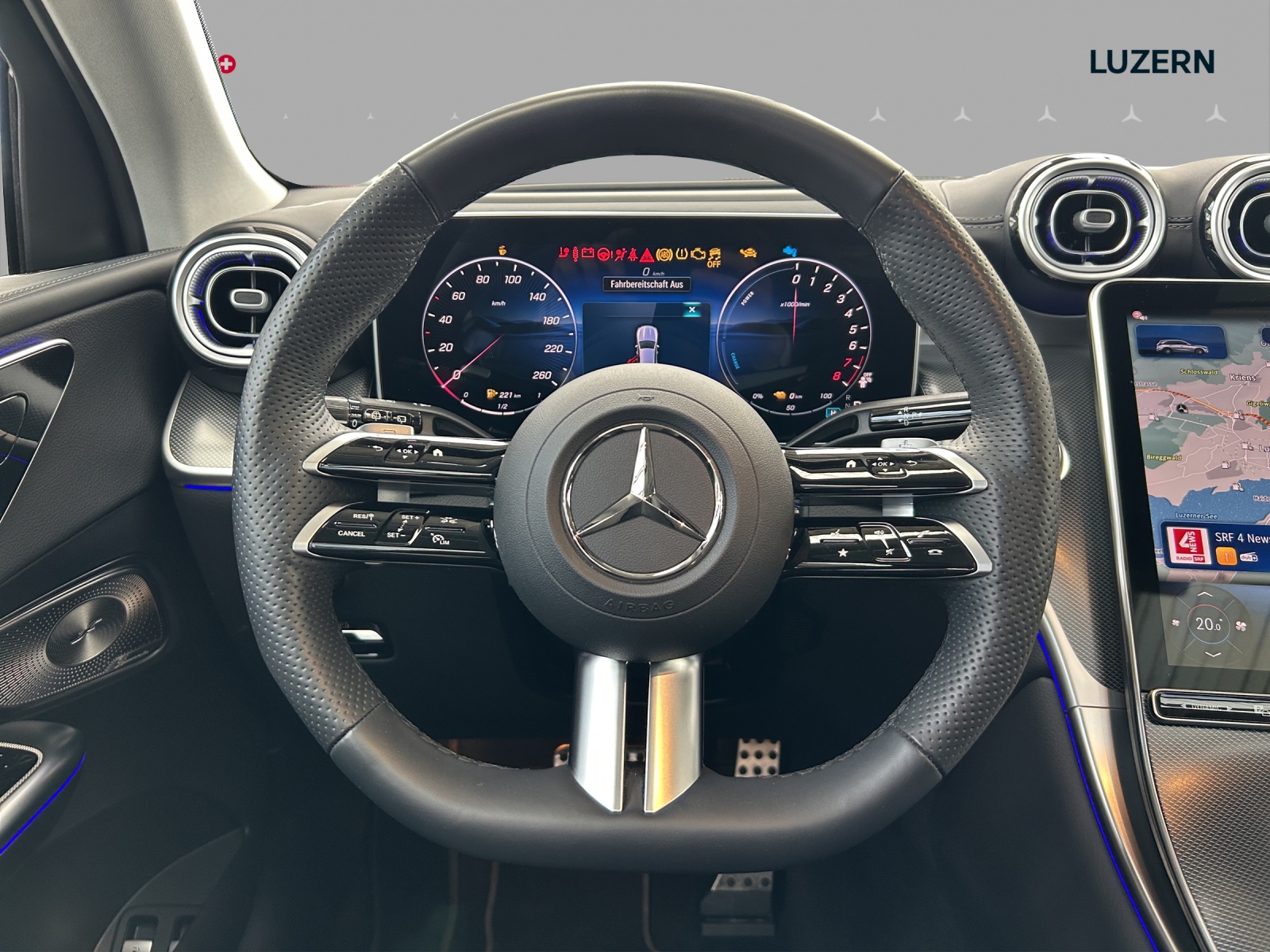 MERCEDES-BENZ GLC 300 e 4Matic 9G-Tronic-image-9