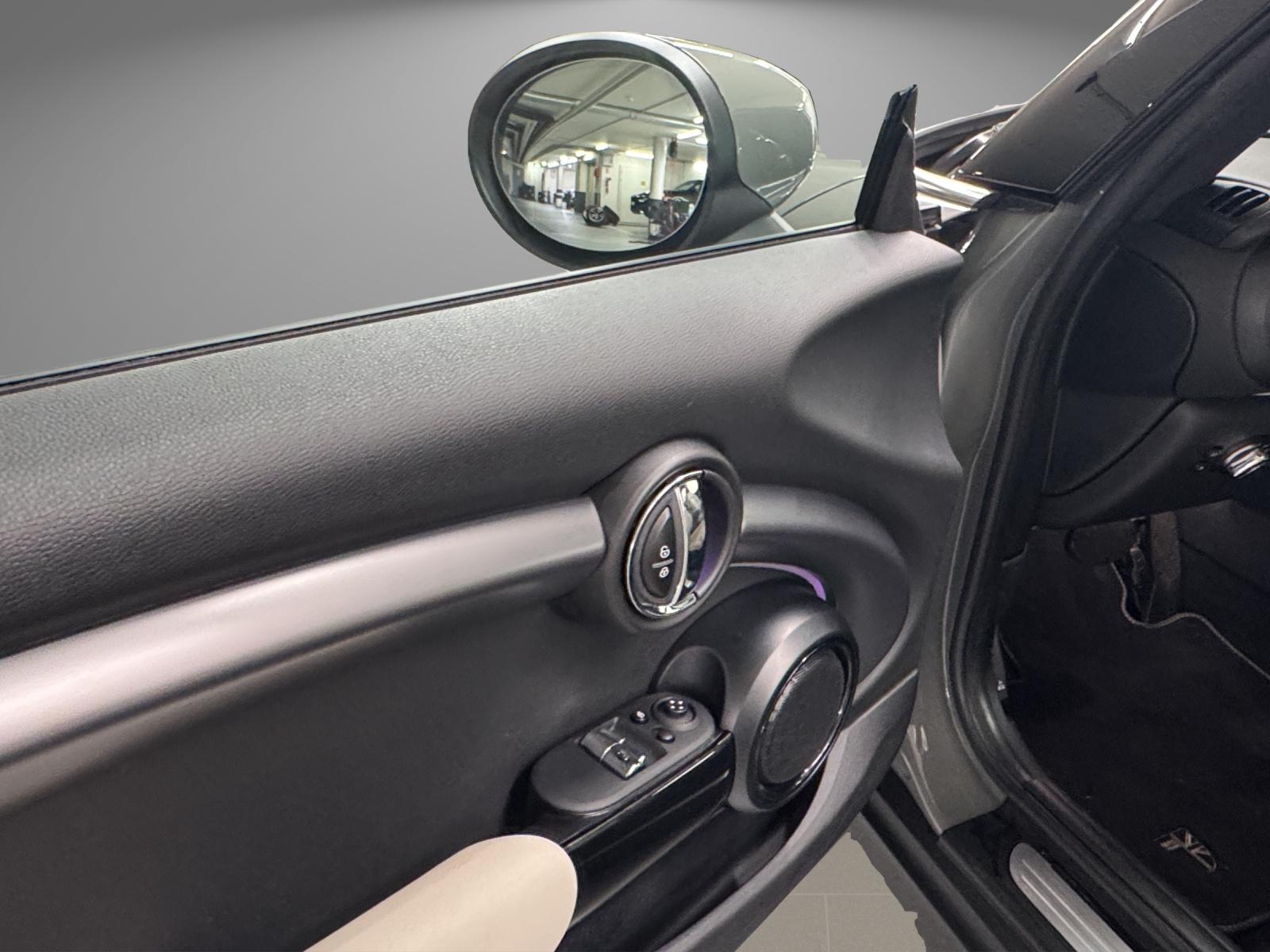MINI F56 Cooper SE-image-12
