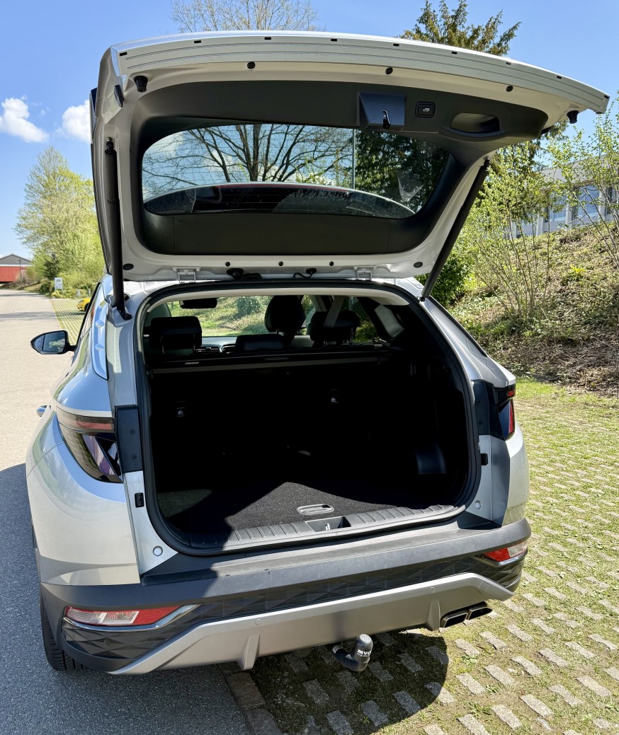 HYUNDAI 1.6 T-GDi PHEV Origo 4WD-image-4