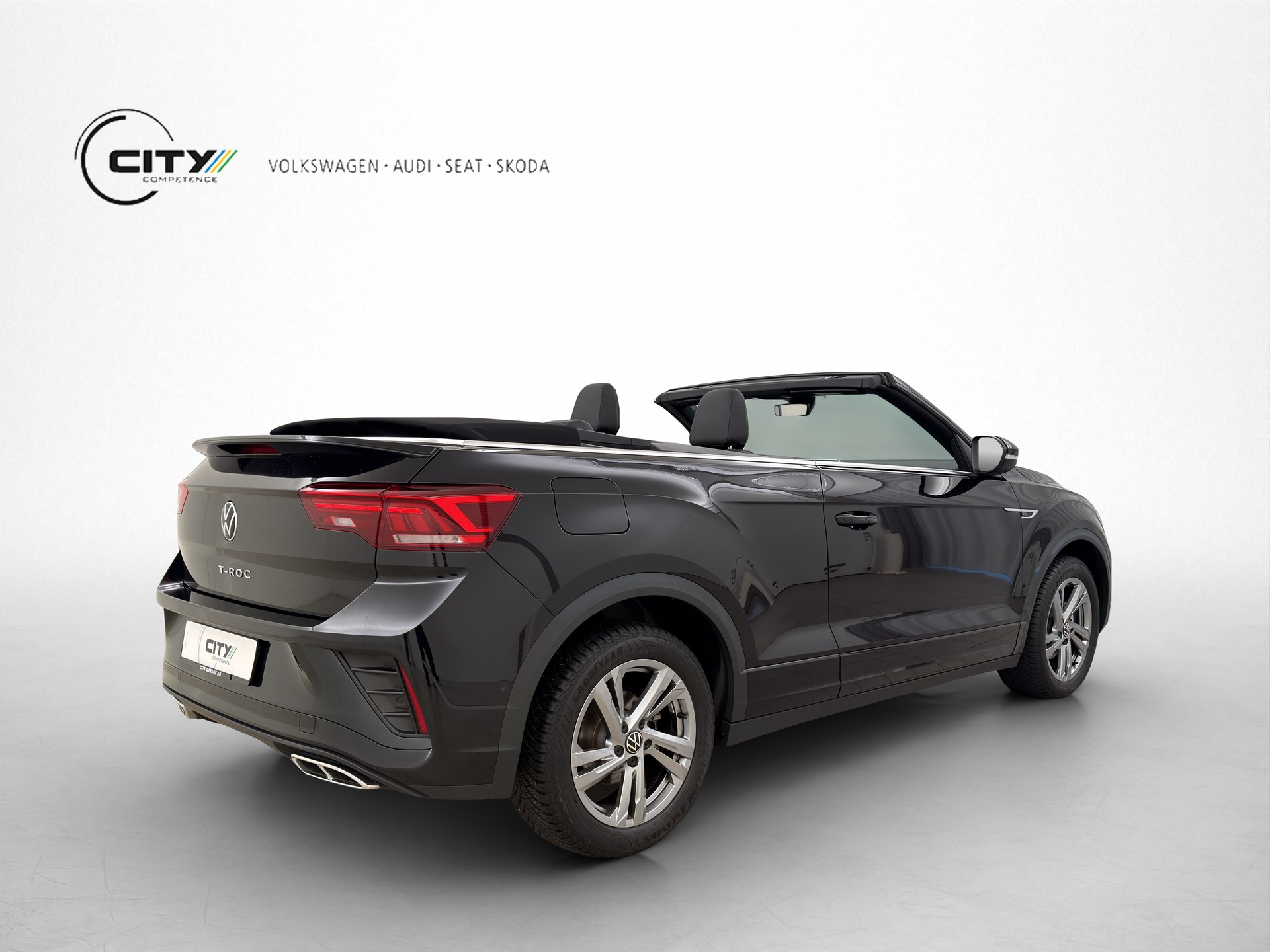 VW T-Roc Cabriolet 1.5 TSI R-Line-image-2