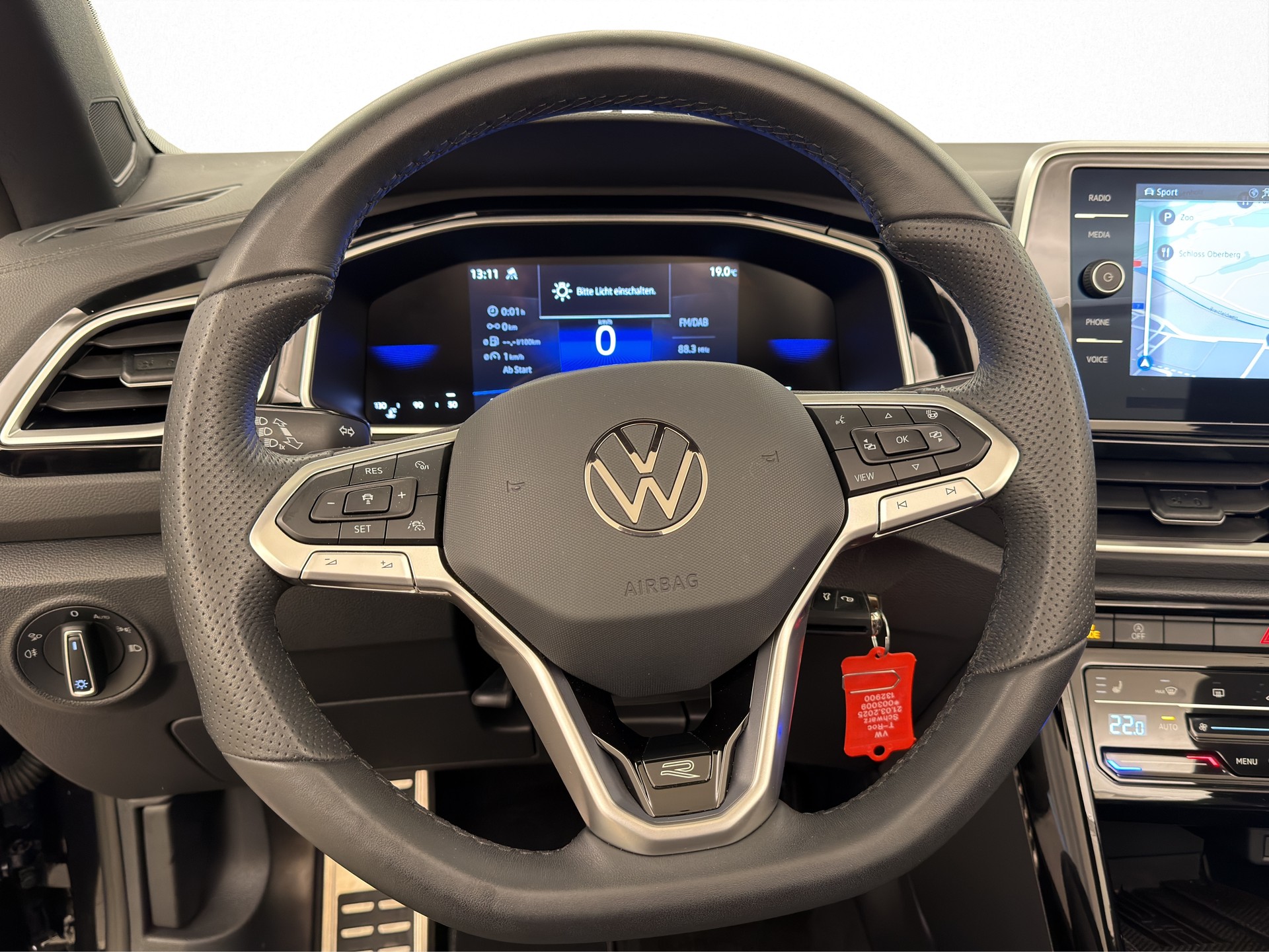 VW T-Roc Cabriolet 1.5 TSI R-Line-image-6