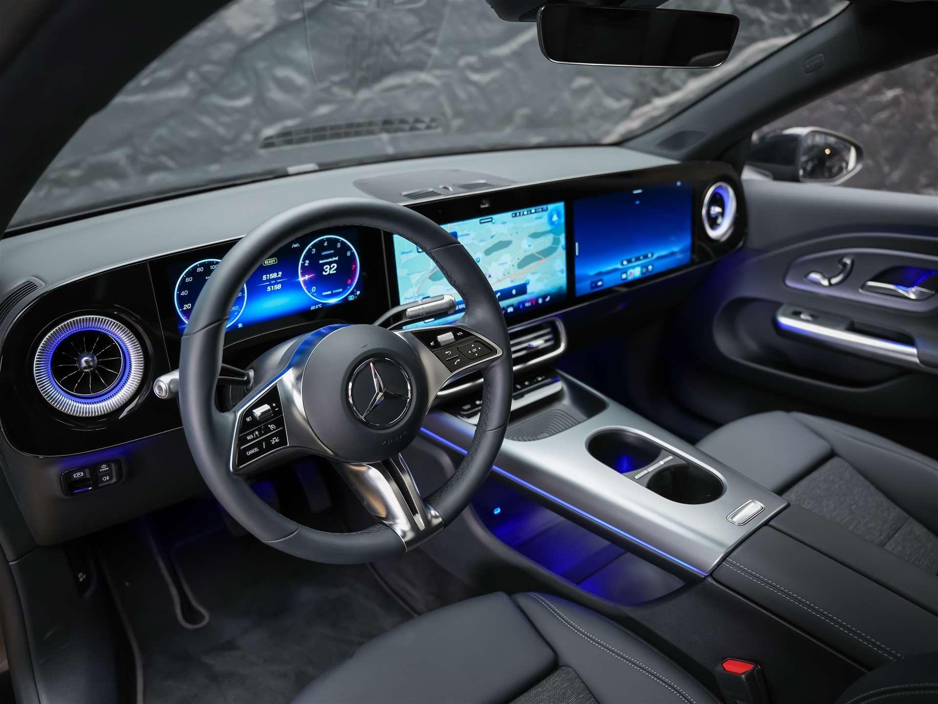 MERCEDES-BENZ CLA 200 8G-DCT *NEUES MODELL*Panorama*Superscreen*Abstandsregler*-image-8