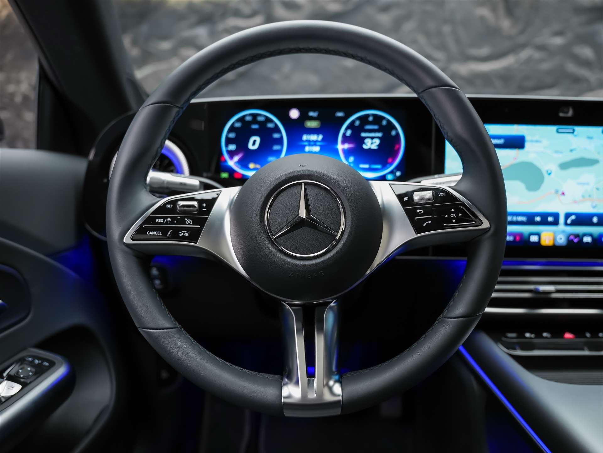 MERCEDES-BENZ CLA 200 8G-DCT *NEUES MODELL*Panorama*Superscreen*Abstandsregler*-image-26