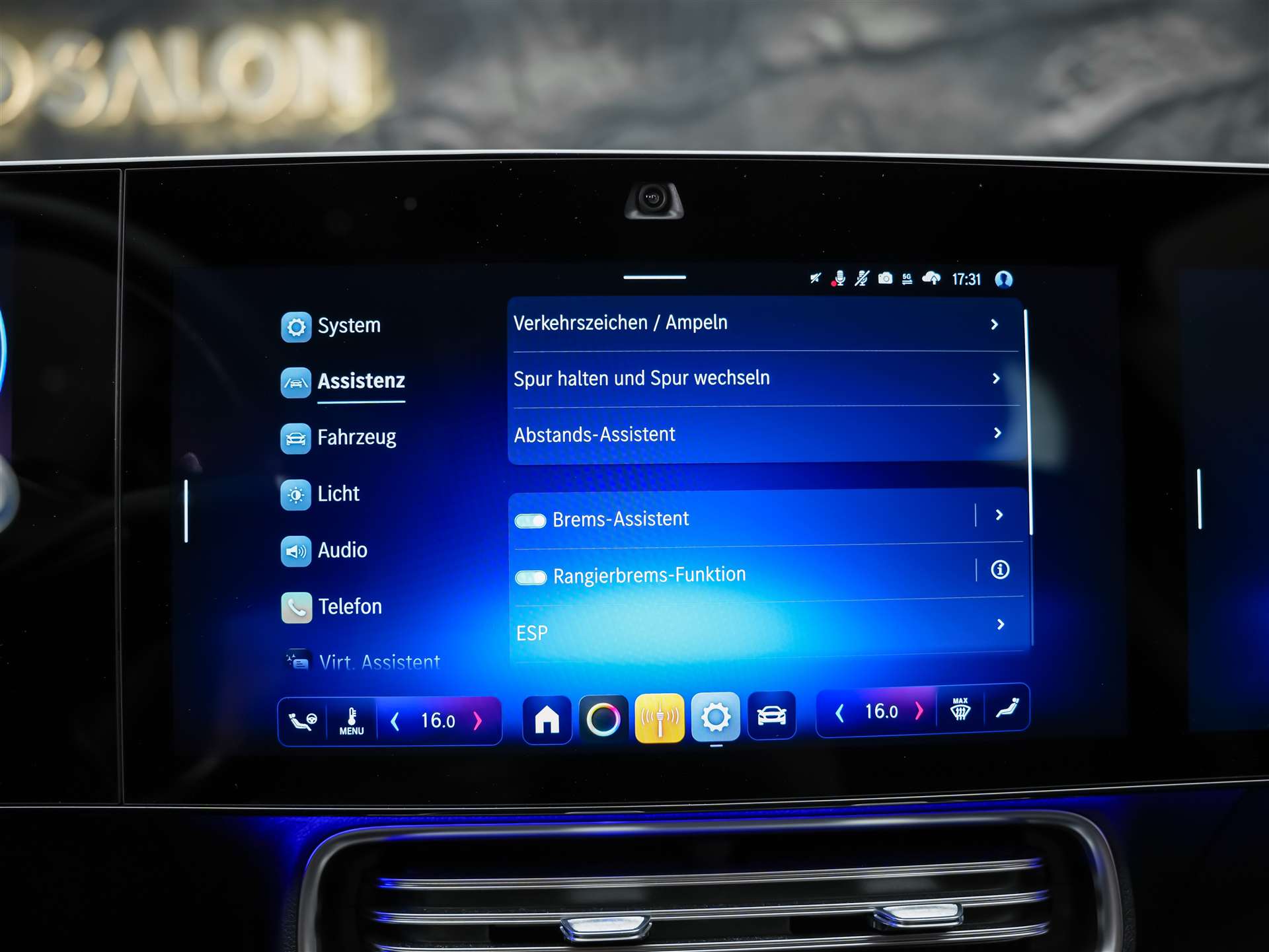 MERCEDES-BENZ CLA 200 8G-DCT *NEUES MODELL*Panorama*Superscreen*Abstandsregler*-image-33