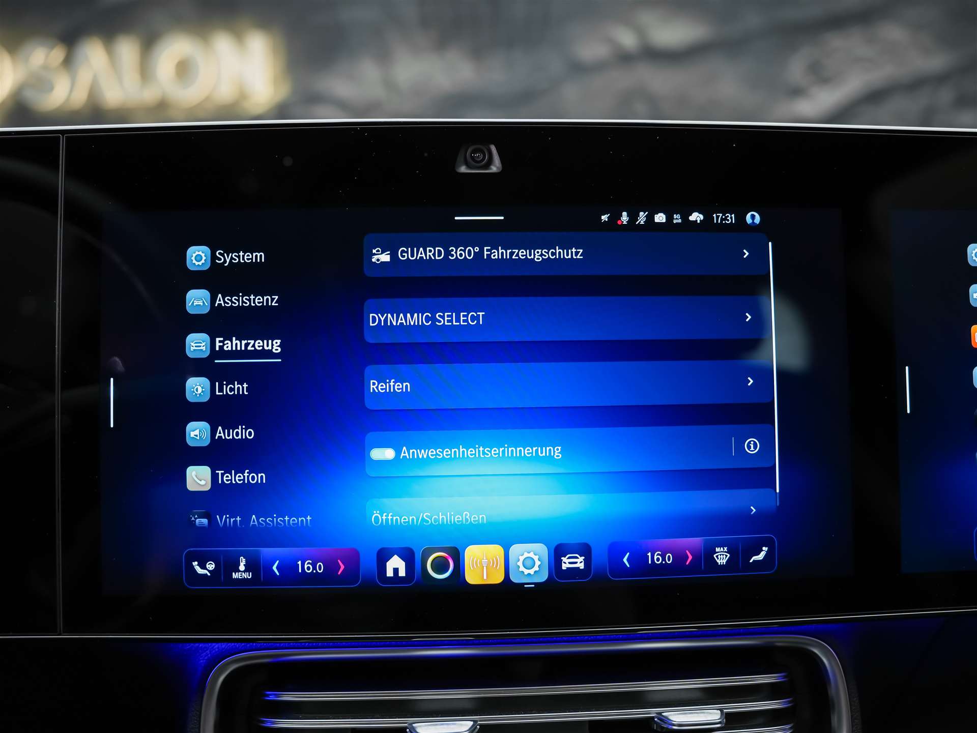 MERCEDES-BENZ CLA 200 8G-DCT *NEUES MODELL*Panorama*Superscreen*Abstandsregler*-image-35