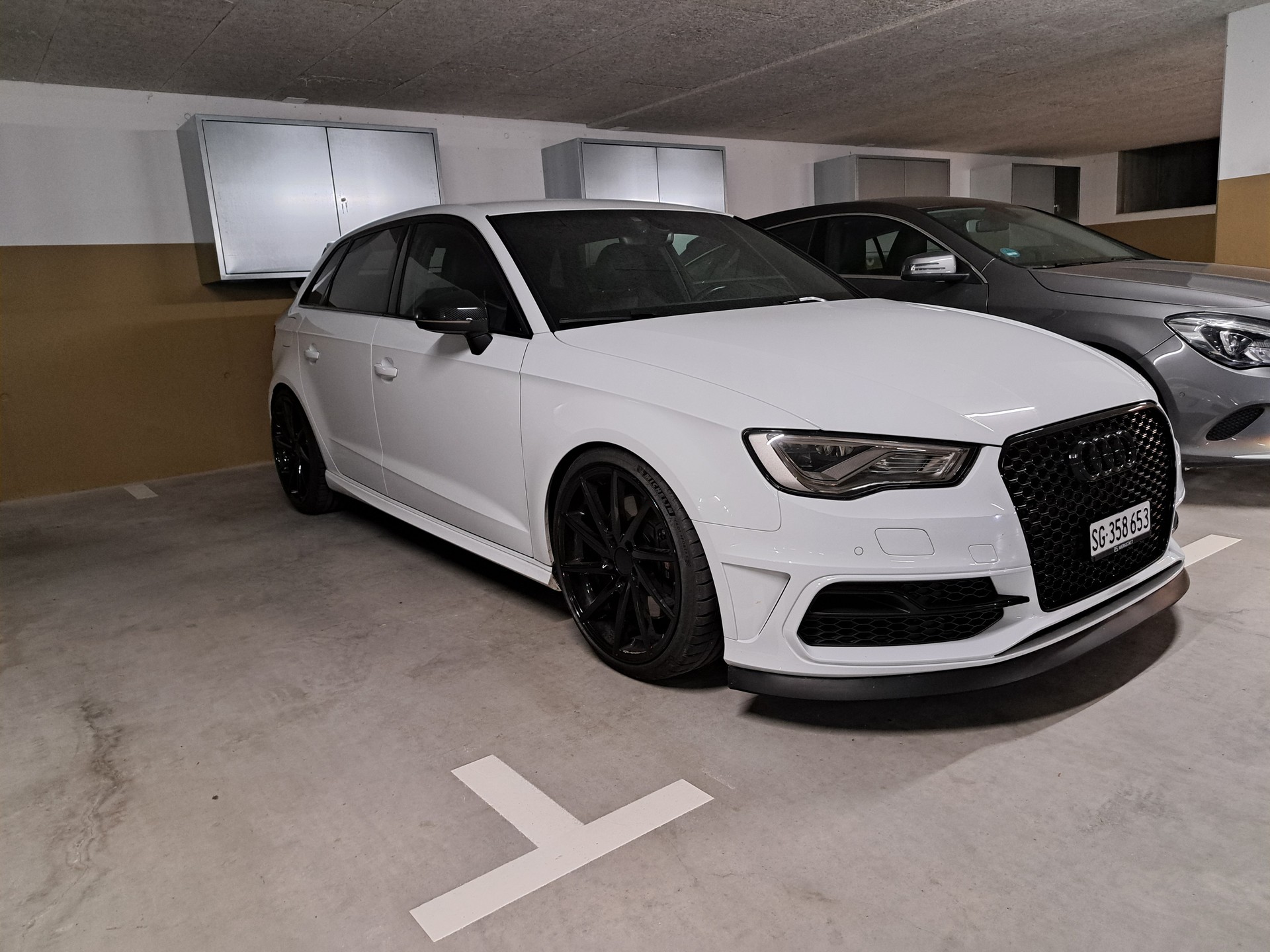 AUDI 2.0 T FSI quattro S-Tronic-image-1