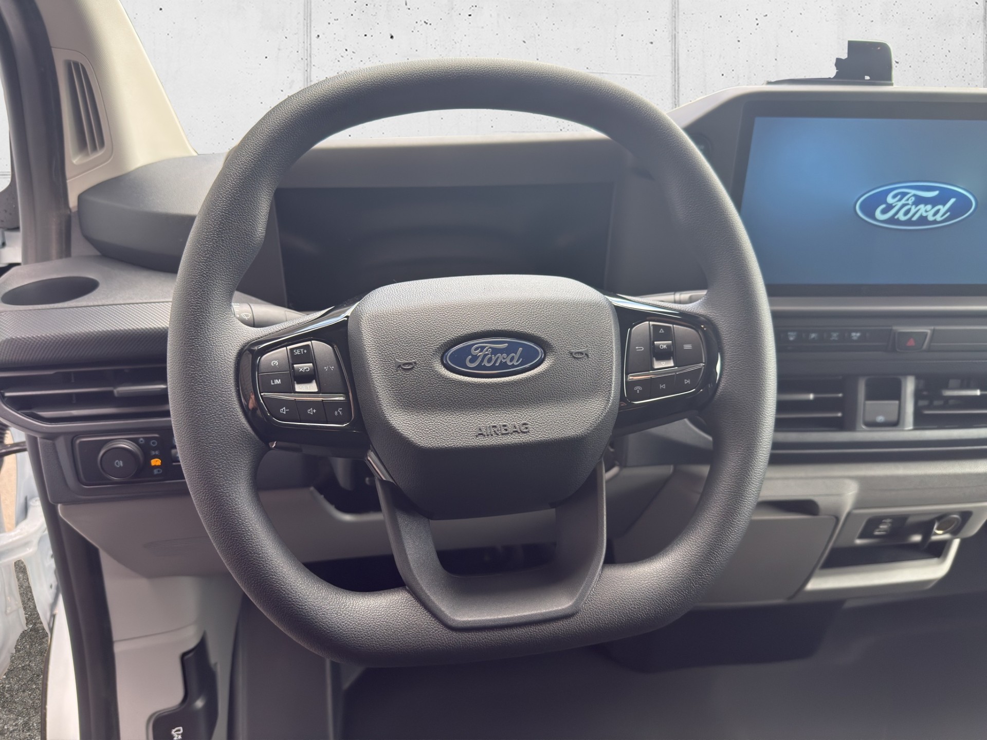 FORD Transit C Van 320 L1 2.0 EcoBlue 136 Trend-image-9