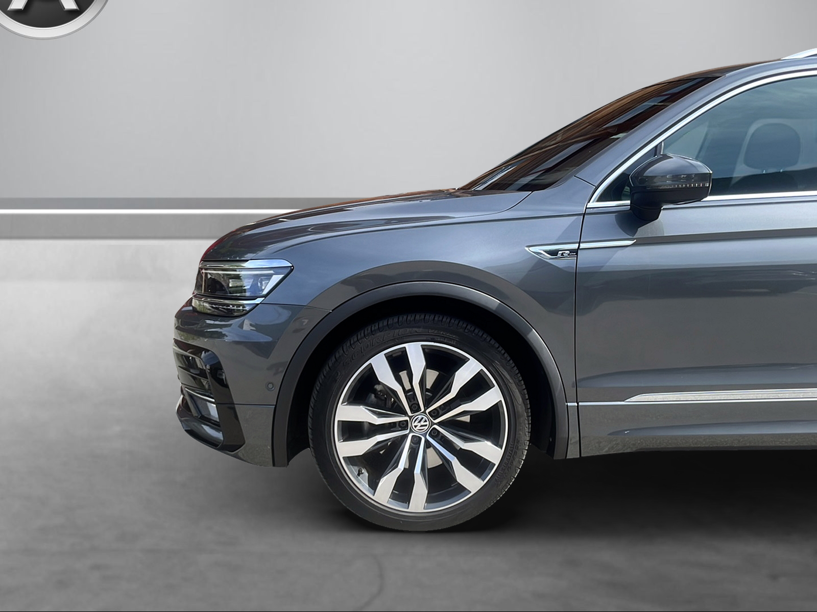 VW Tiguan 2.0TSI Highline 4Motion DSG-image-4