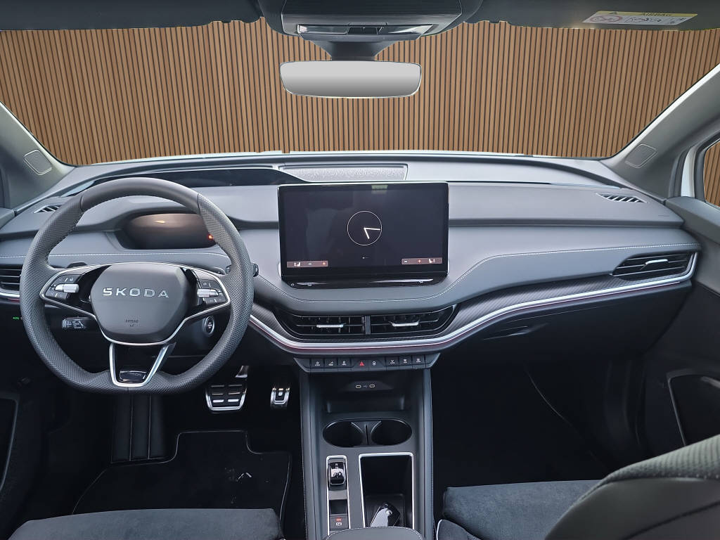 SKODA Enyaq IV 85x SportLine 4x4 MAXX-image-16