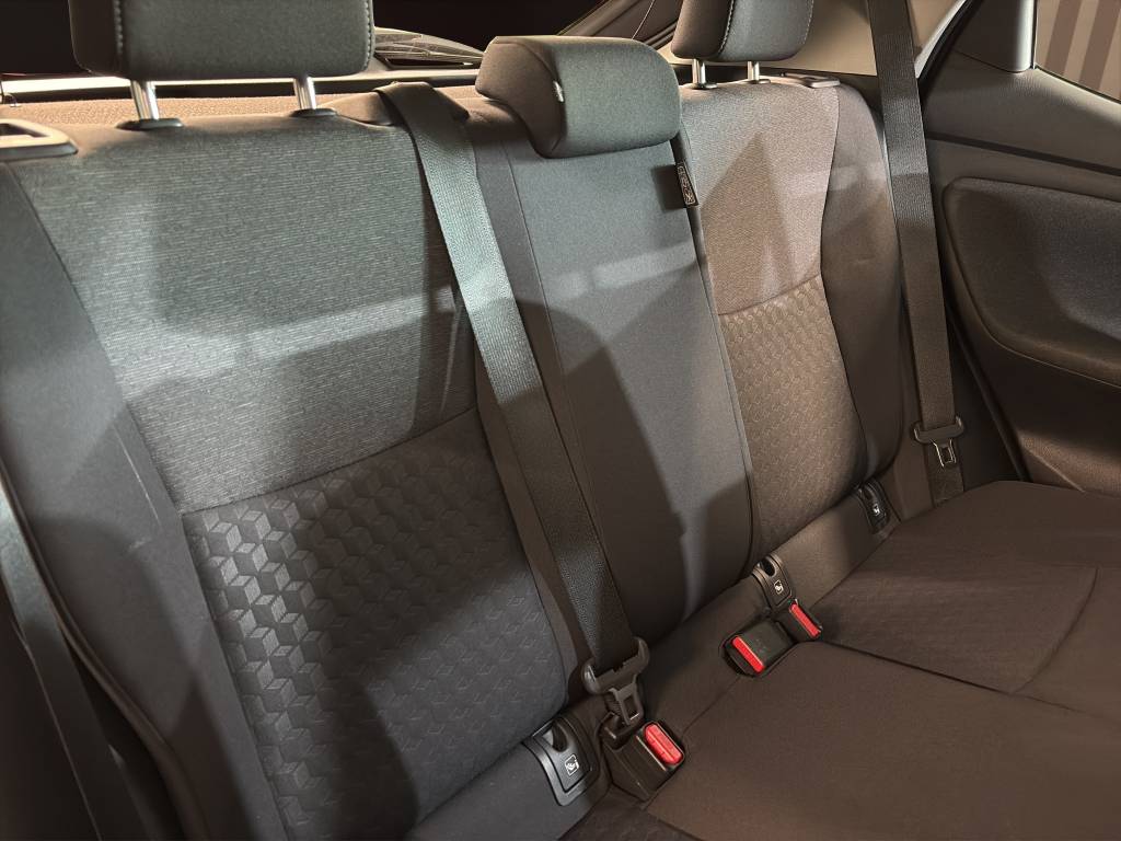 TOYOTA Yaris 1.5 Comfort e-CVT-image-7
