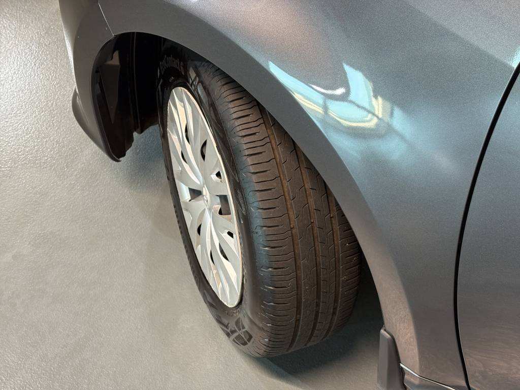 TOYOTA Yaris 1.5 Comfort e-CVT-image-12
