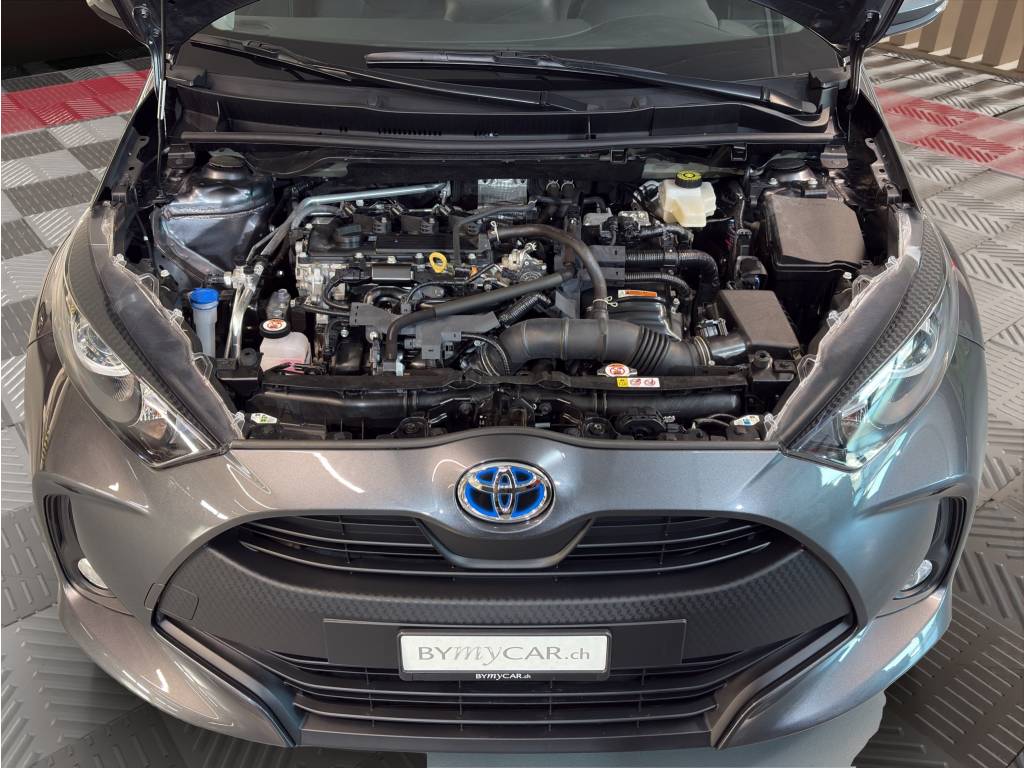 TOYOTA Yaris 1.5 Comfort e-CVT-image-10