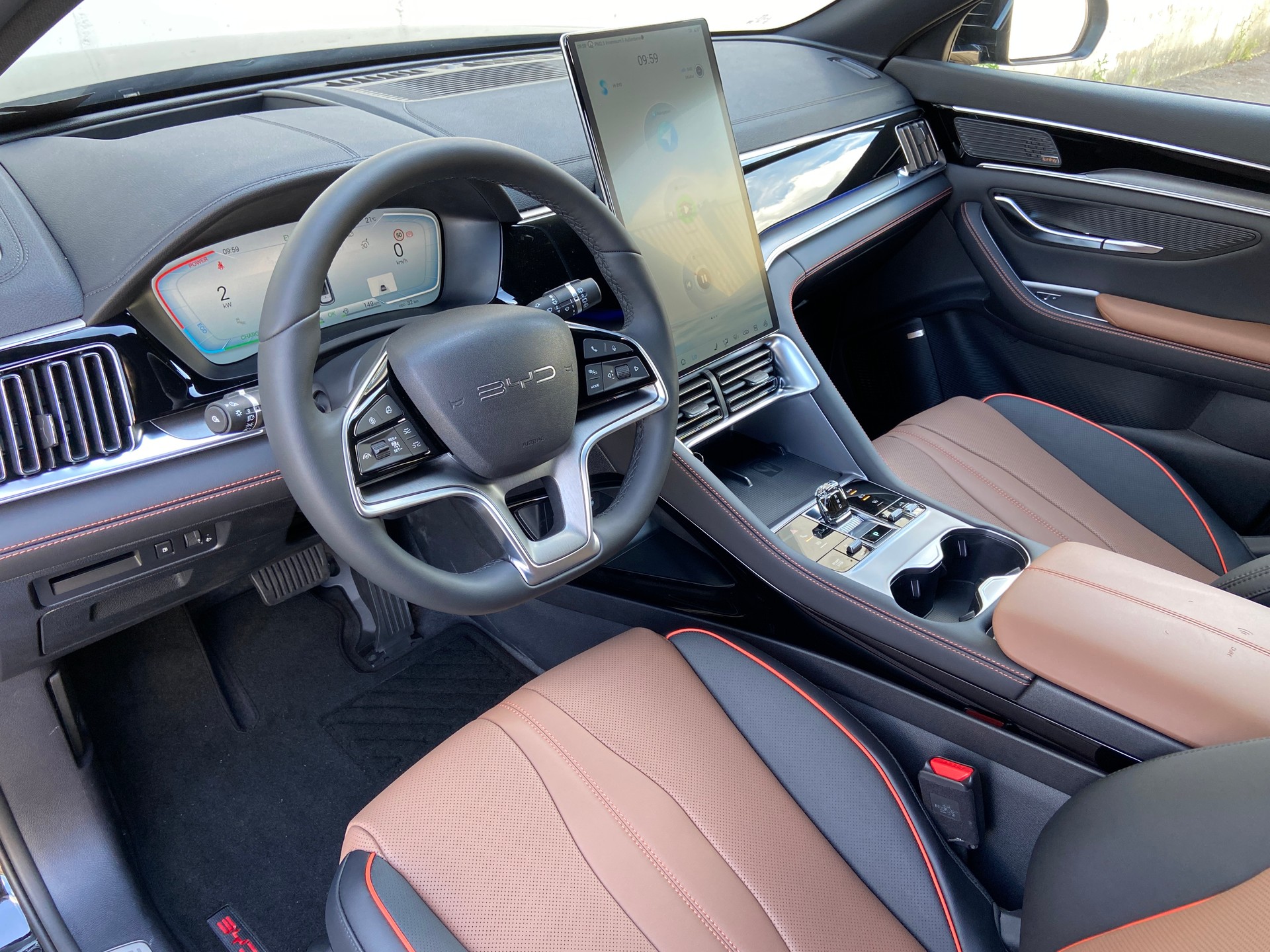 BYD Seal U DM-i Design AWD-image-4