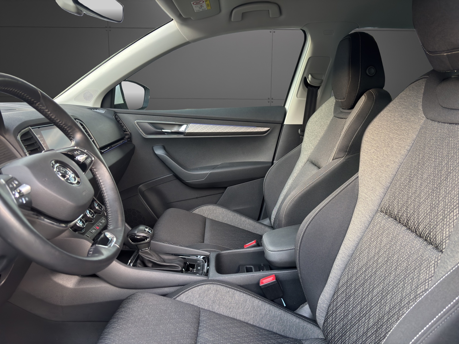 SKODA Karoq 2.0 TDI CR Style 4x4 DSG-image-2