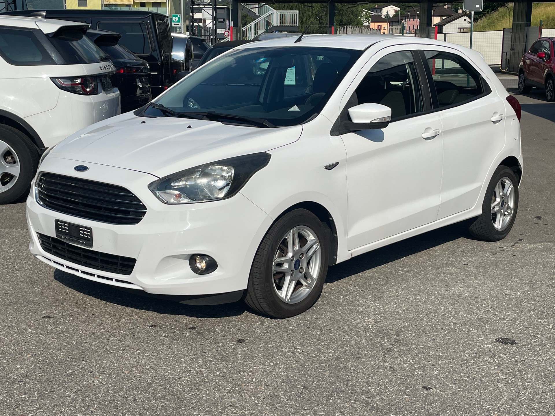 FORD KA+ 1.2 Ti-VCT White Edition-image-1