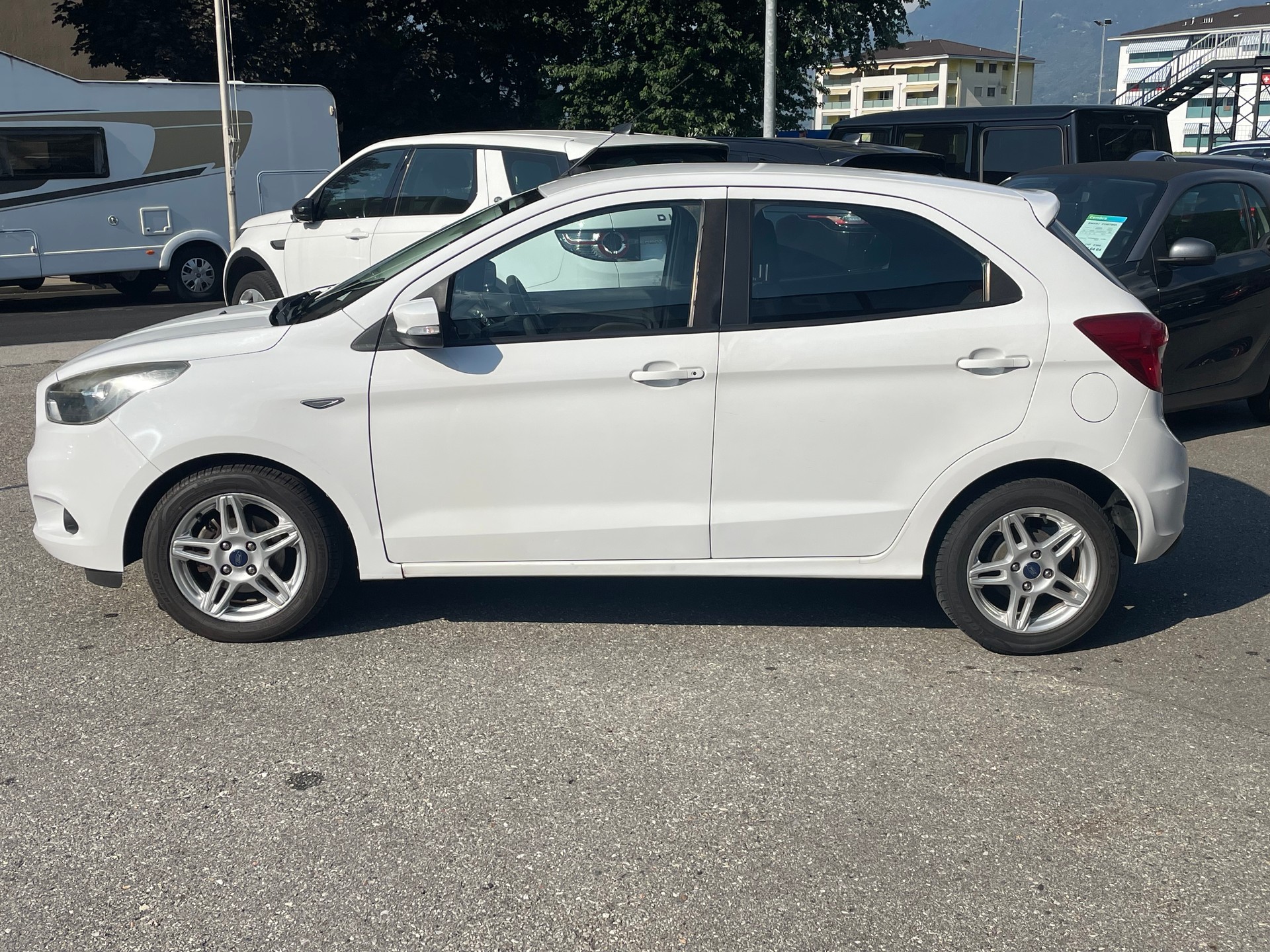 FORD KA+ 1.2 Ti-VCT White Edition-image-2