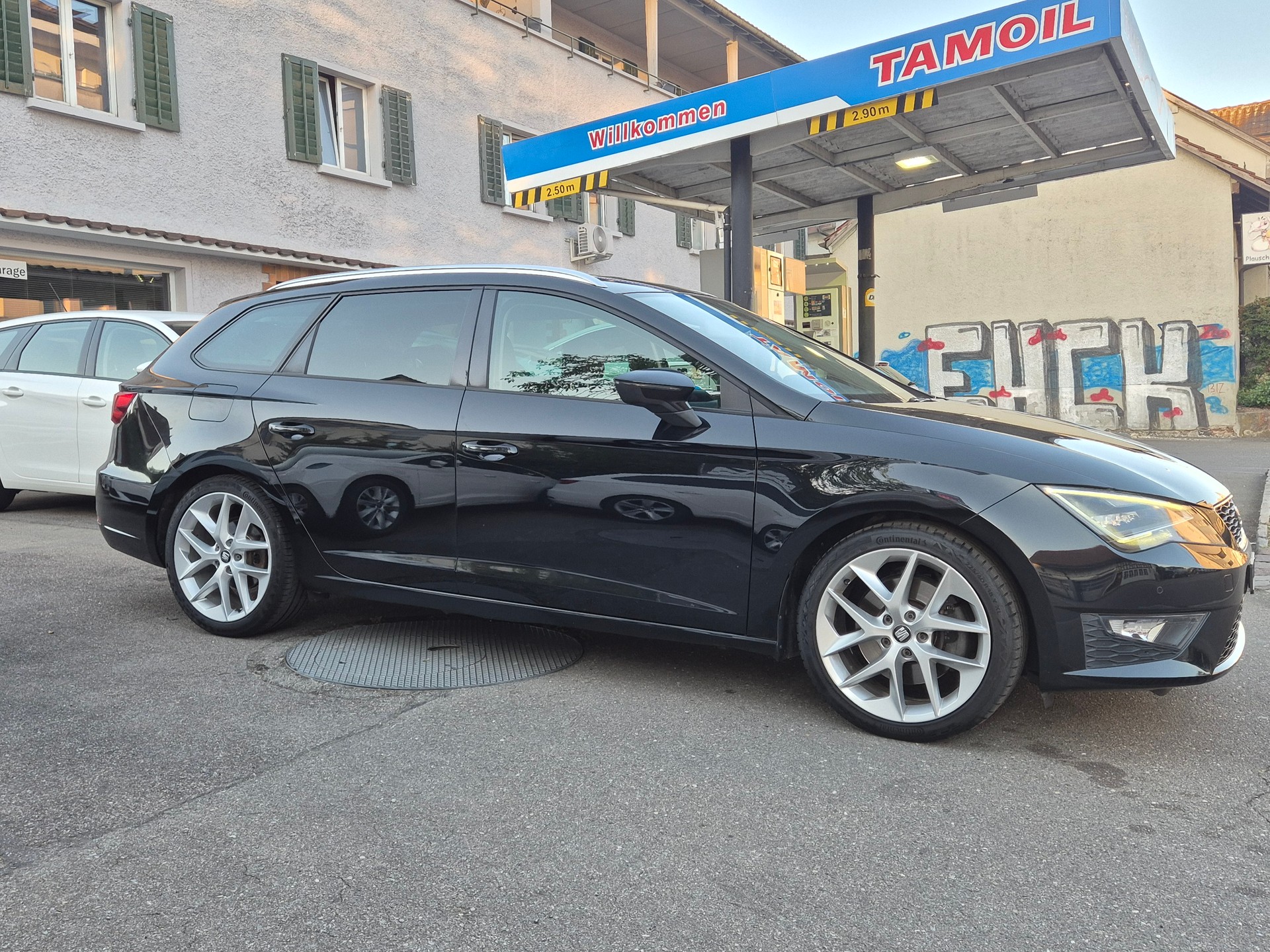 SEAT Leon ST 1.8 TSI FR DSG-image-3