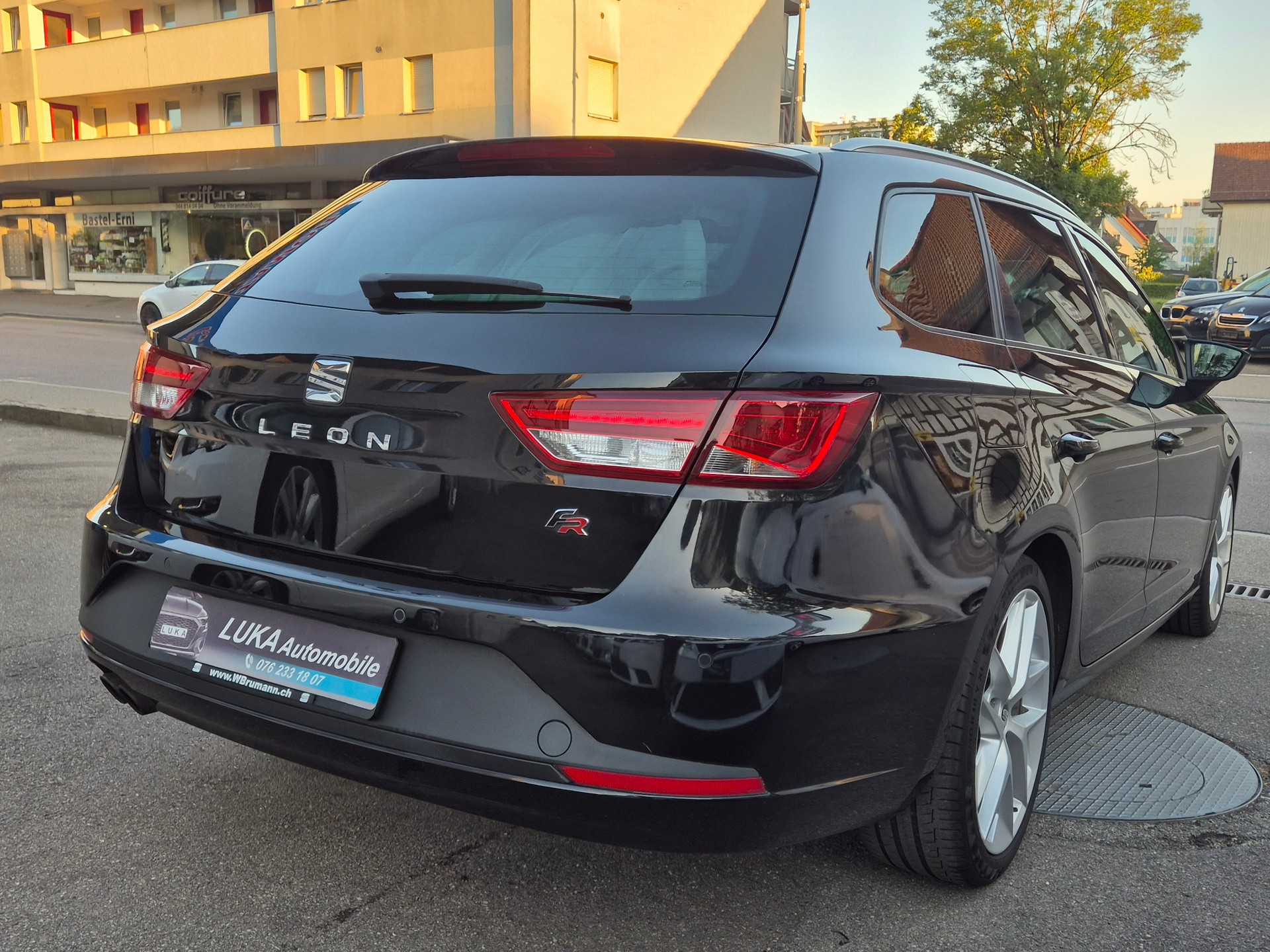 SEAT Leon ST 1.8 TSI FR DSG-image-4